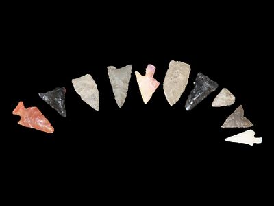 Lot of 10 Archaic and Woodland Arrowheads