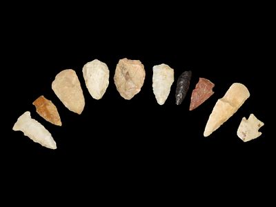Lot of Common Arrowheads