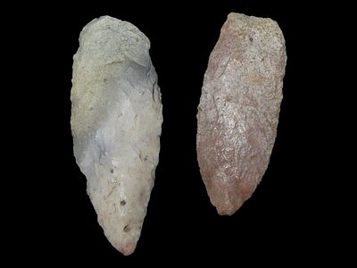 Lot of 2 Nebo Hill Arrowheads