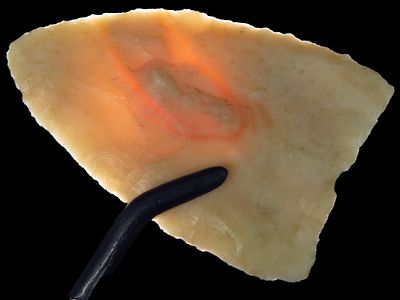 2 7/8” x 1 13/16” Paleo Knife, Chalcedony, New Mexico, Motley & Leithoff COA