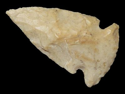 1 3/4” Damron Point, Tan-Gray Fort Payne Chert, Late Archaic, 2500-1000 BC, Cultures of the 