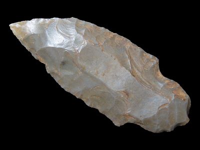 2 5/8” Adena Point, Hornstone, Early Woodland, 800 BC - 200 AD