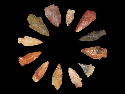 Set of 12 Mississippi Valley Arrowheads, Fort Payne, Dover & Tallahatchie Chert, Early 