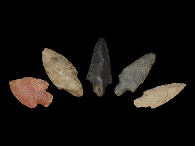 Grouping of 5 Arrowheads, Adena Pts., Ohio