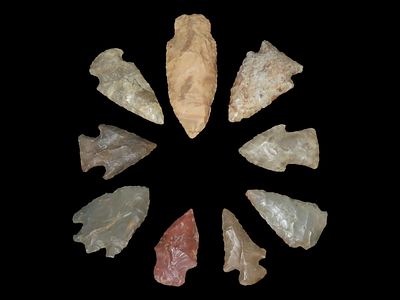 Grouping of 9 Arrowheads, Woodland and Archaic Pts., Ohio