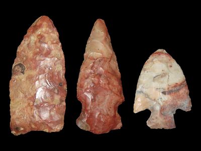 Grouping of 3 Arrowheads, Woodland Gibson and Misc. Pts.