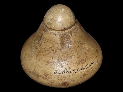 3” Quartz Pedestal or Pottery Trowel, Labeled as from Jersey Co., Illinois, but was in a 