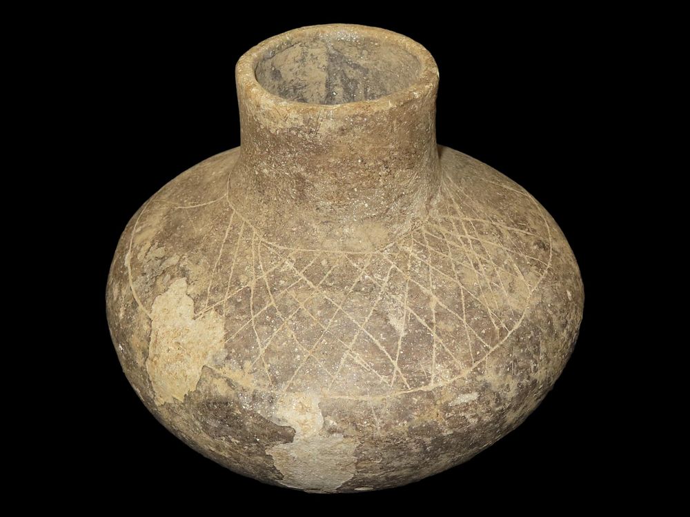 6 1/2" x 7" Pottery with Half Engraved Lines, New Madrid Co., Missouri