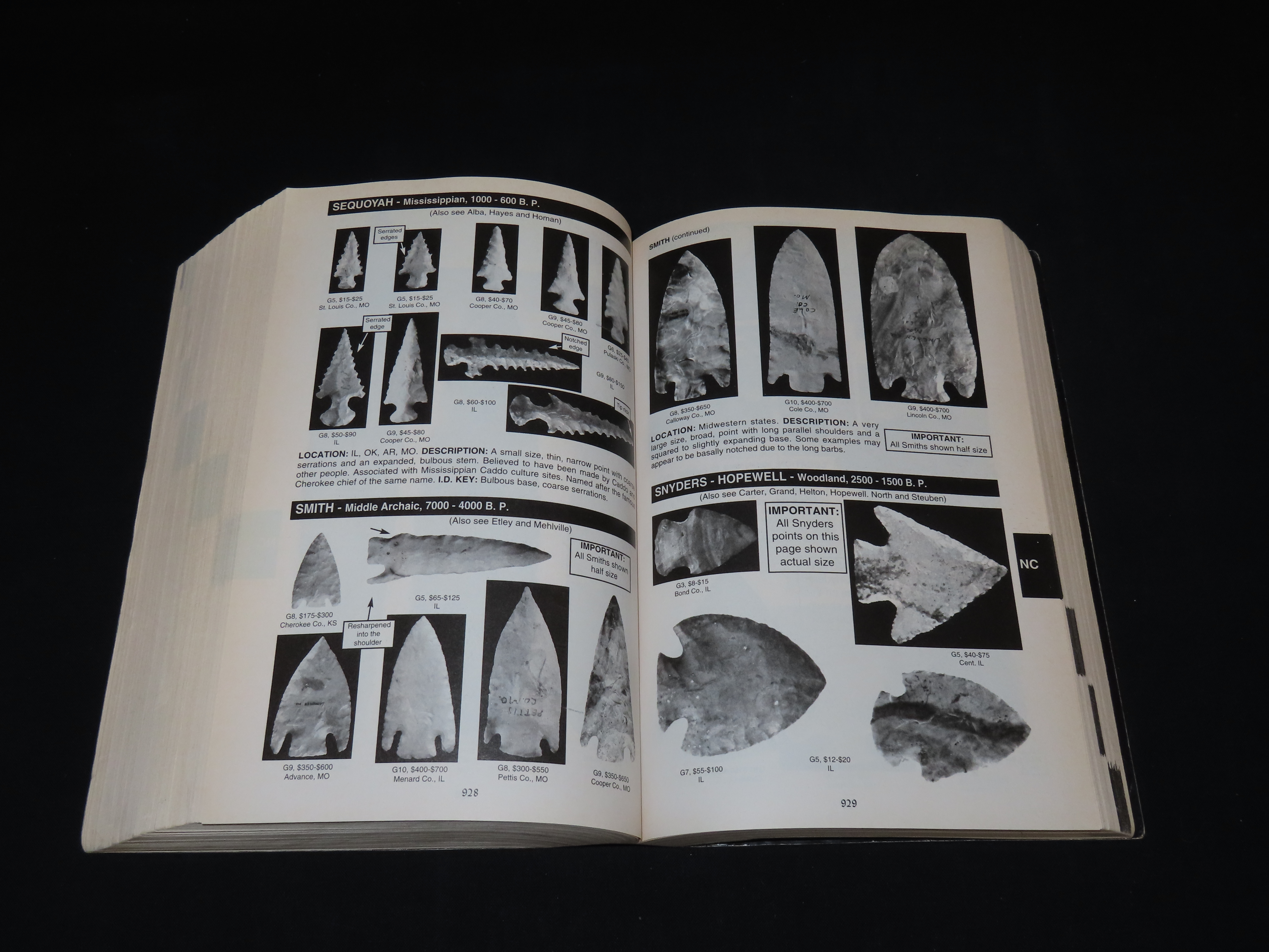 OFFICIAL OVERSTREET INDIAN ARROWHEADS IDENTIFICATION AND PRICE GUIDE, EIGHTH EDITION