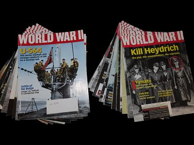 WORLD WAR II, LOT OF MULTIPLE MAGAZINES