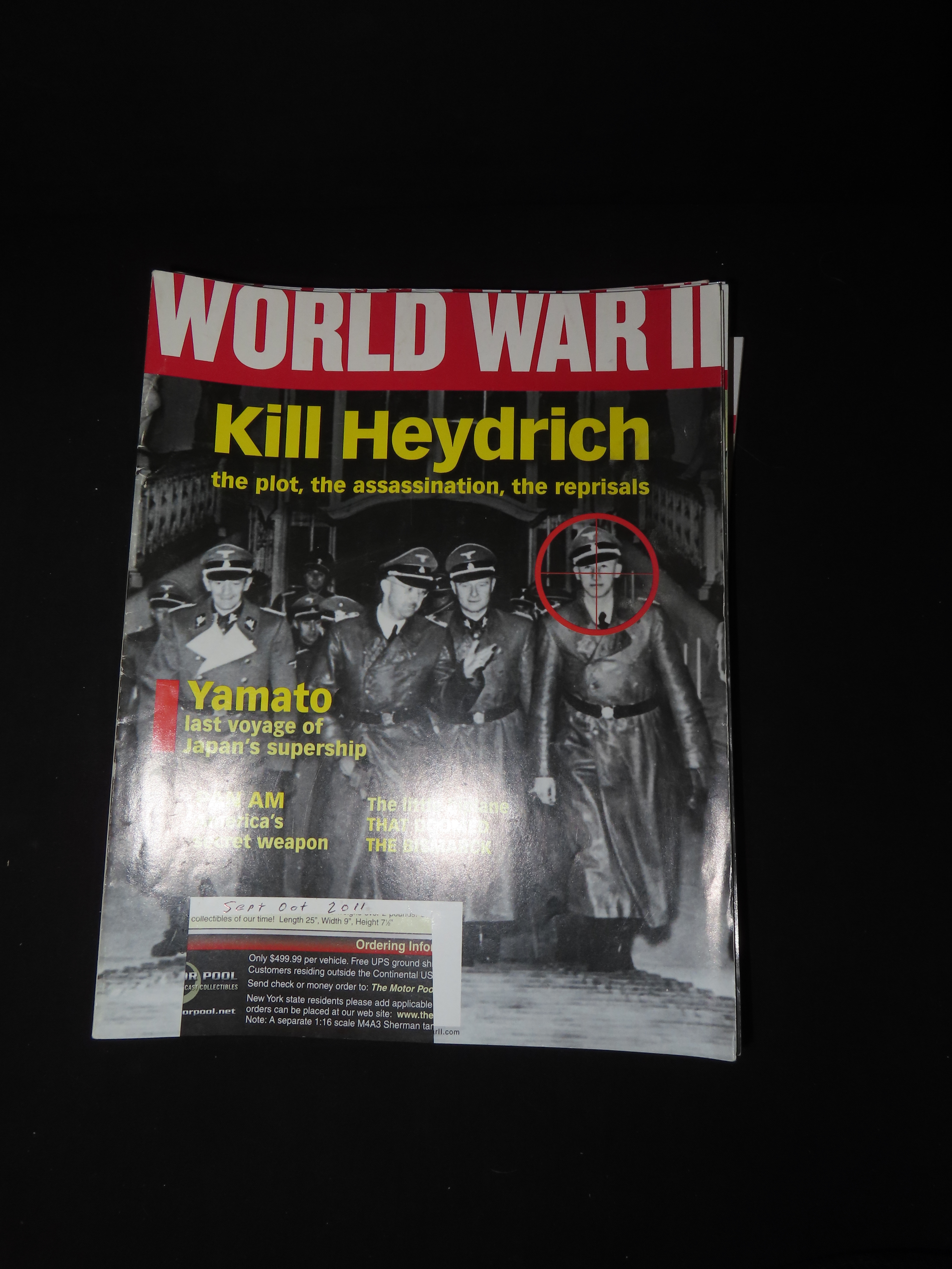 WORLD WAR II, LOT OF MULTIPLE MAGAZINES