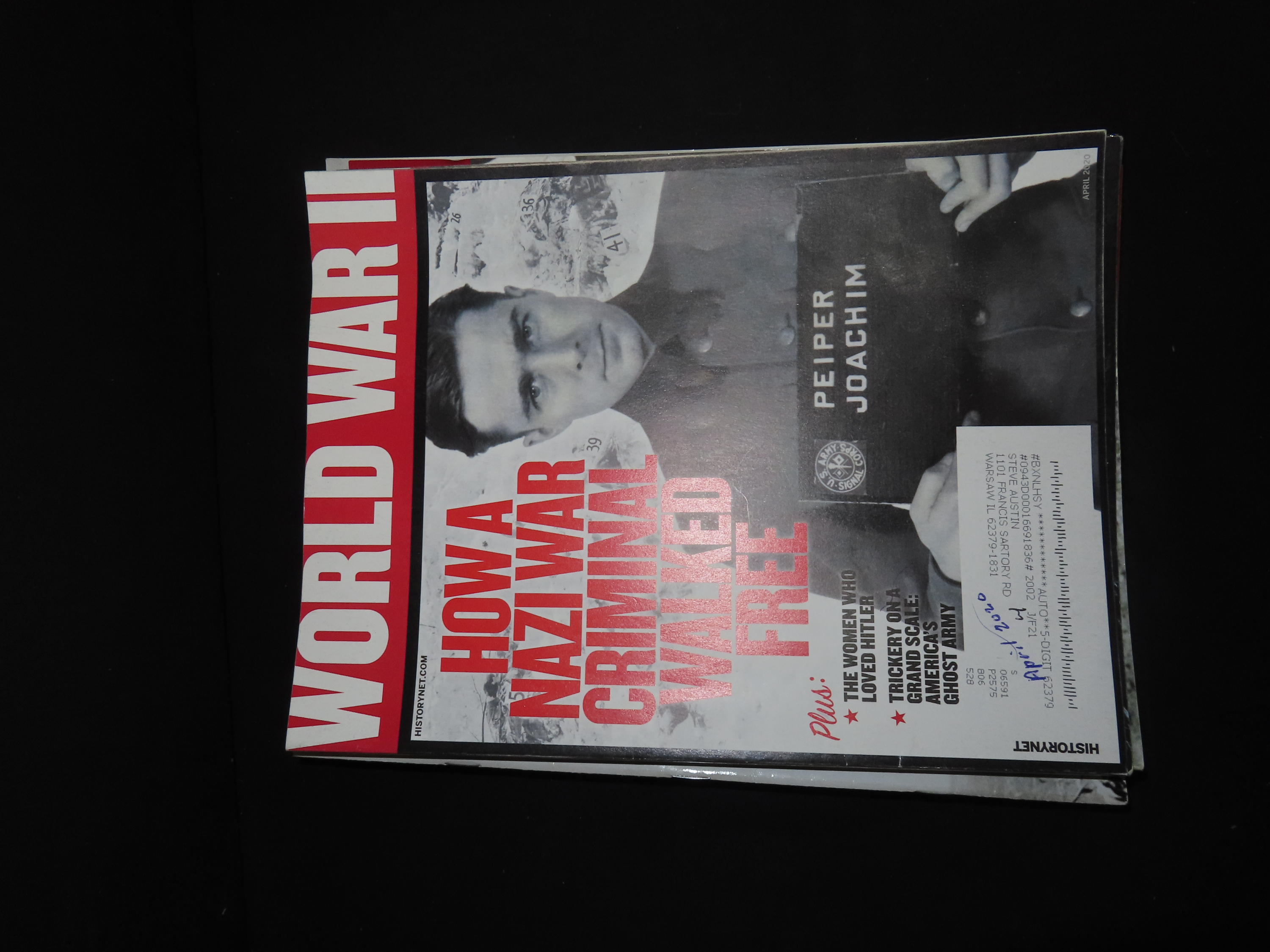 WORLD WAR II, LOT OF MULTIPLE MAGAZINES