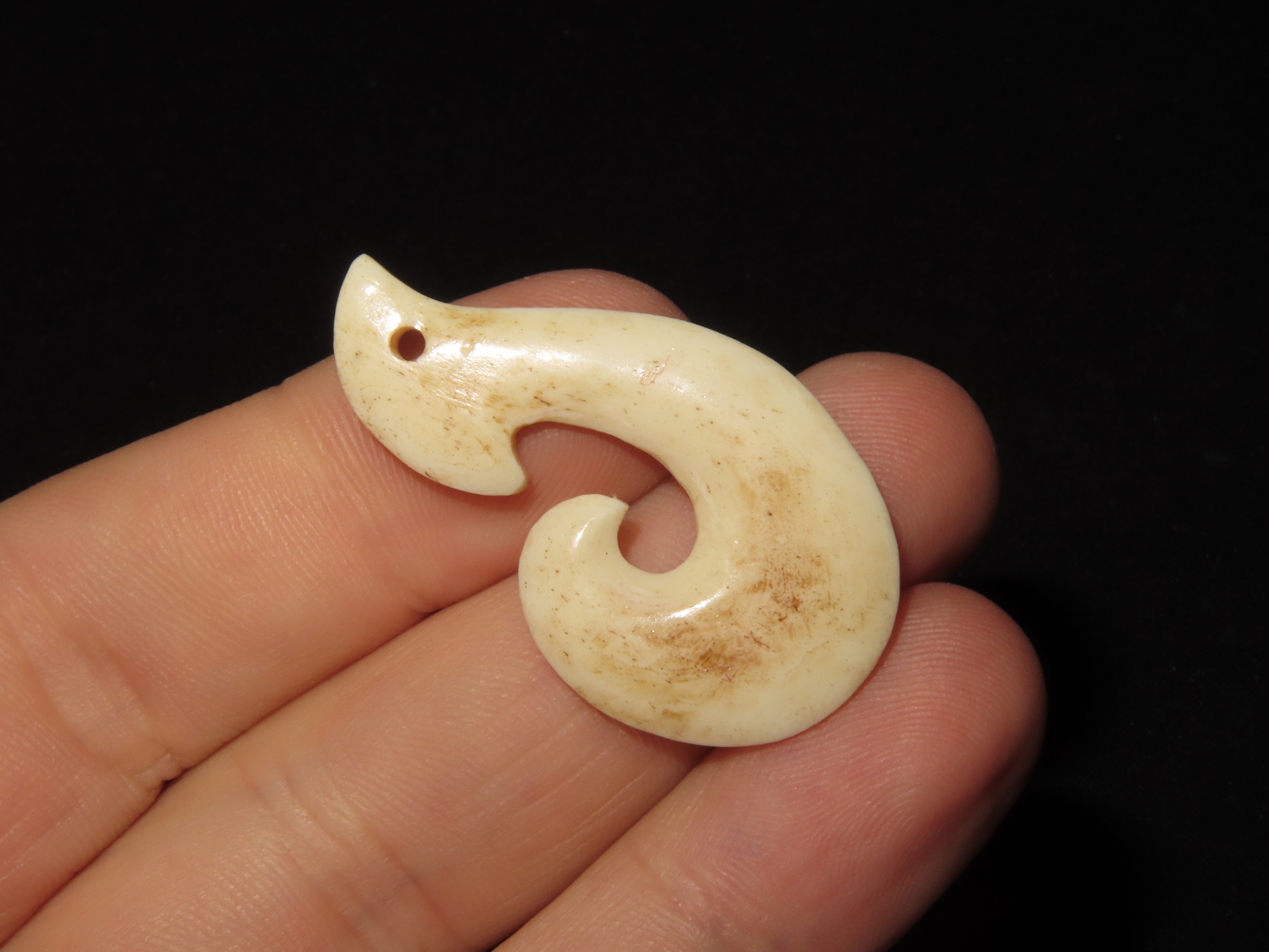 Small Hook Bone Effigy Pendant