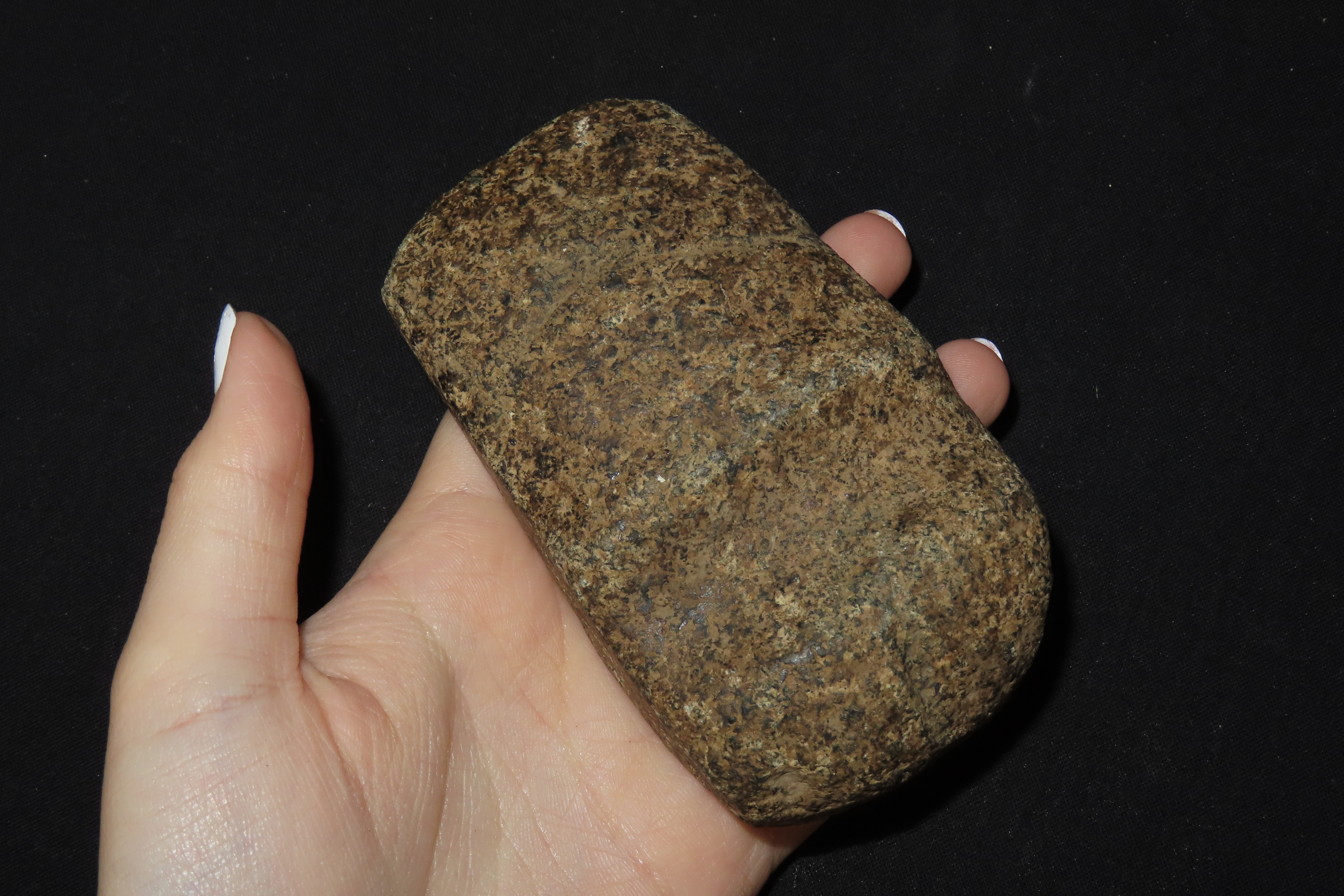 4 1/8" Keokuk Axe, Motley COA, Lee Co., Iowa