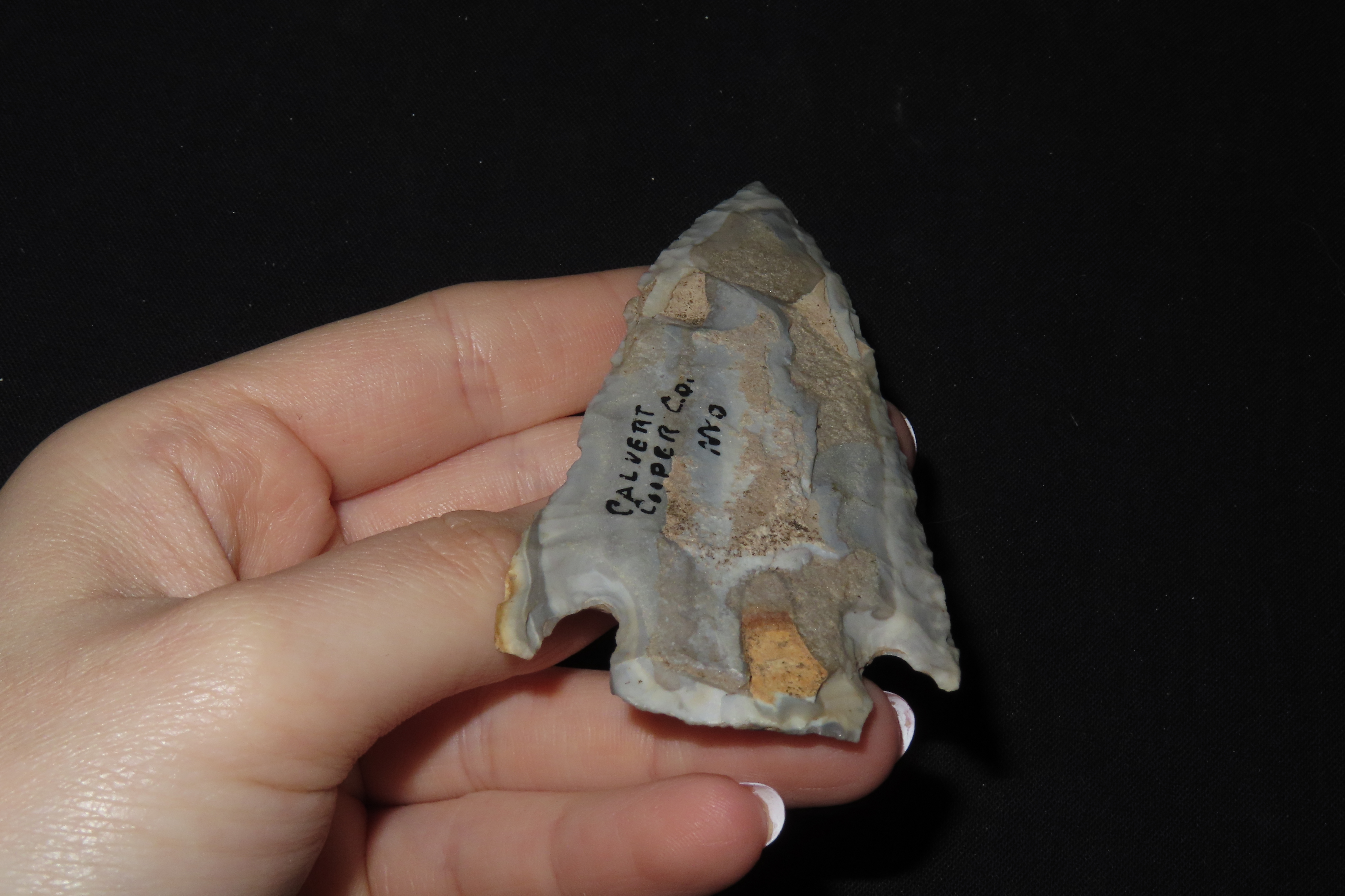 4 1/8" Smith Point, Motley COA, Mozarkite, Cooper Co., Missouri