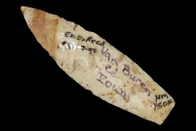 3 3/8" Agate Basin, Van Buren Co., Iowa, Ex. Dr. Reed