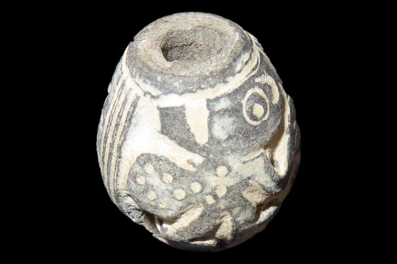 Pre-Columbian Engraved Bead, Machalilla Culture, Ecuador, 1500-1100 BCE