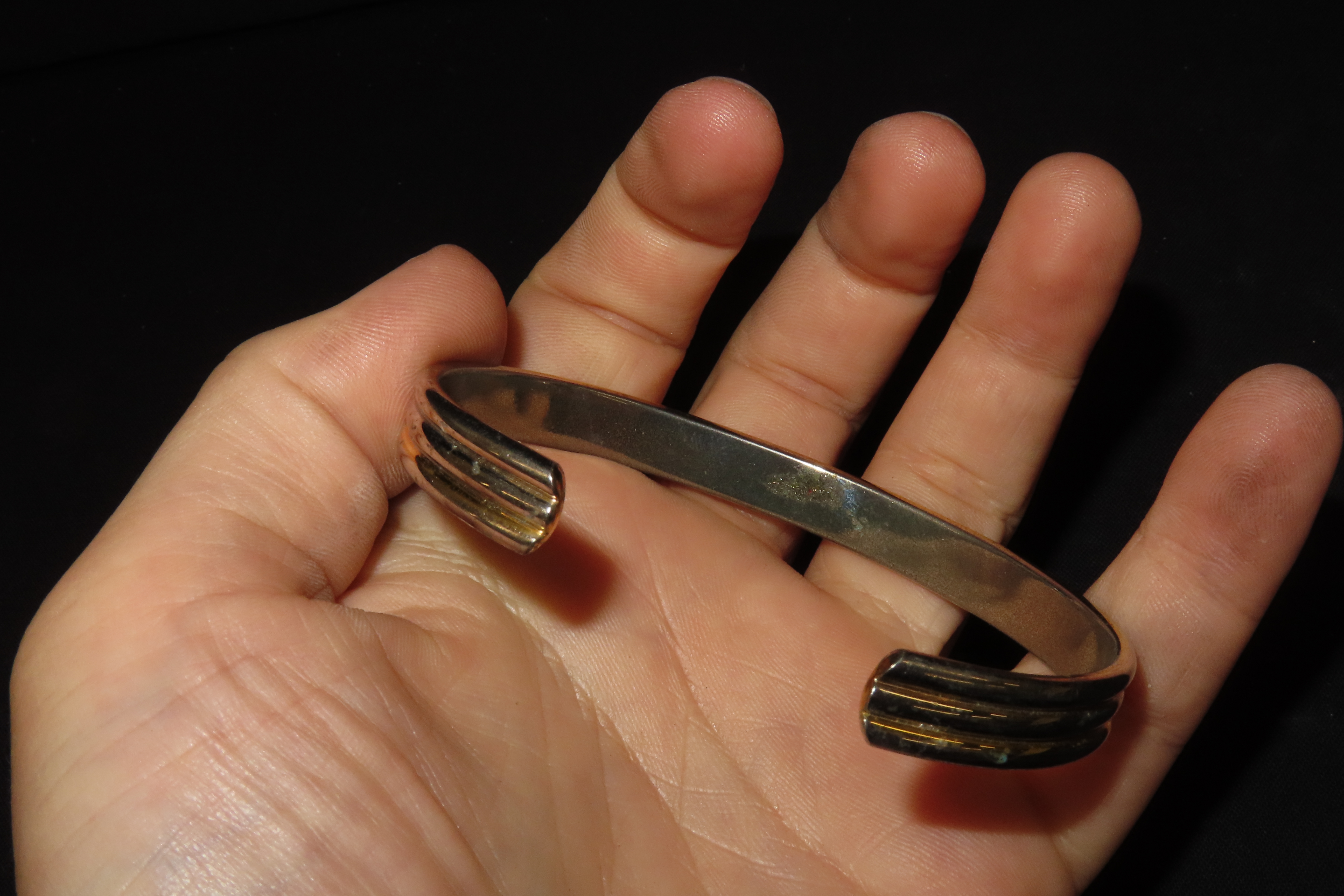 3" x 2" Magnetic Bracelet