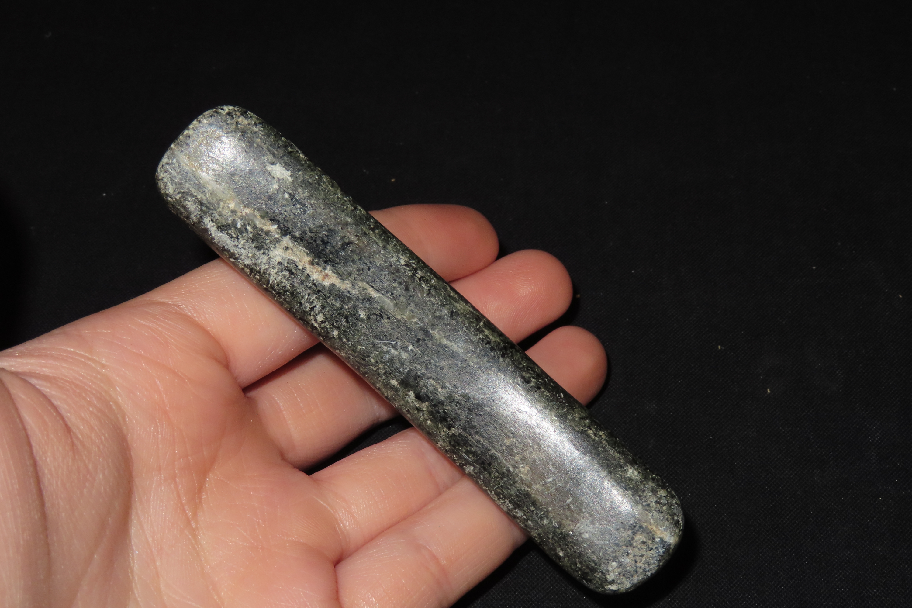 3 7/8" x 3/4" Steatite Platform Pipe