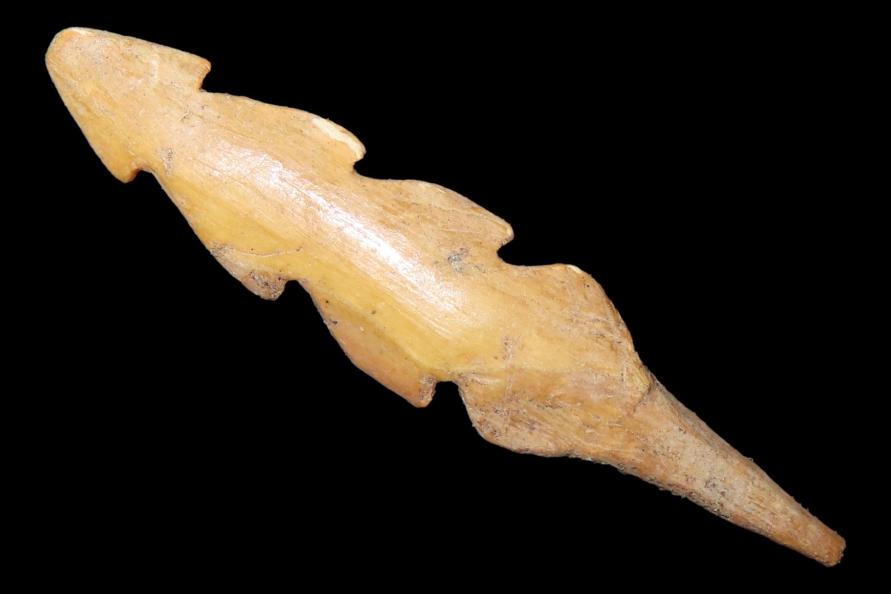 Amazing Alaskan Harpoon with great form and no damage. Found along the Bearing Straight in Alaska.