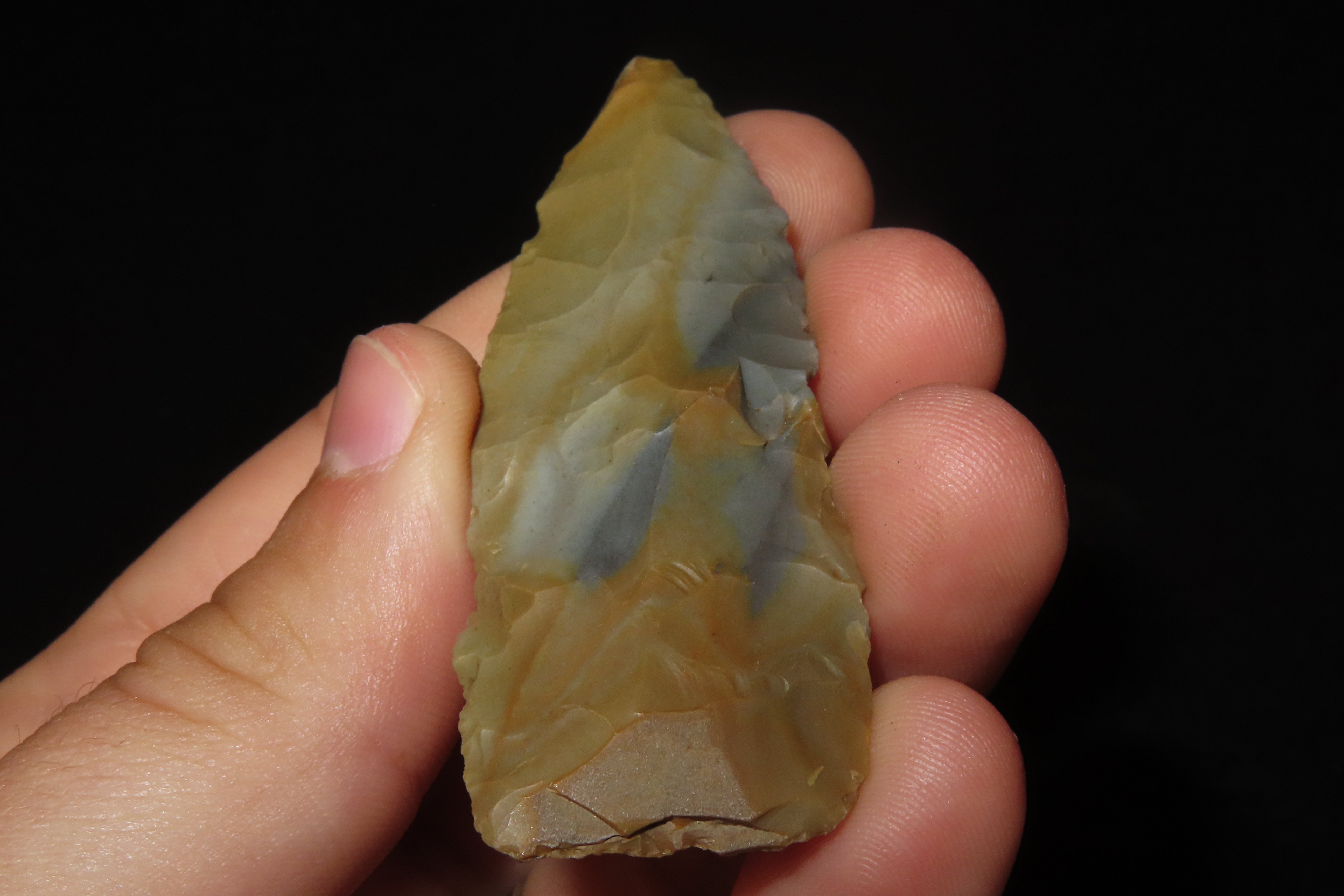 Colorful 3" Copena found in Lauderdale Co., Alabama. Very nice example with Great Color! Bangor Chert.