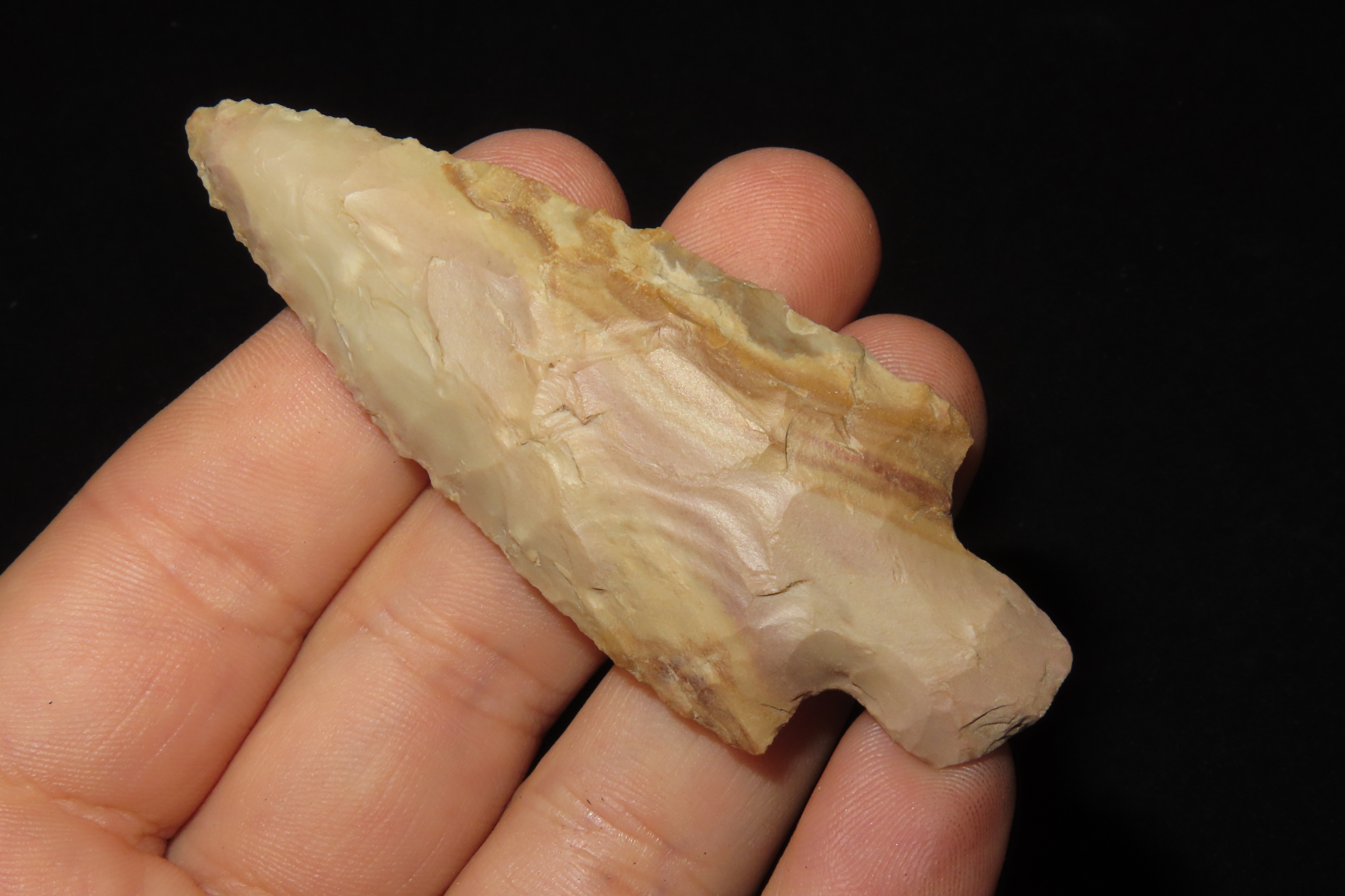 Amazing Buffalo River Beacon Island found in Wayne Co., Tennessee. Great Color, Very Nicely Flaked.