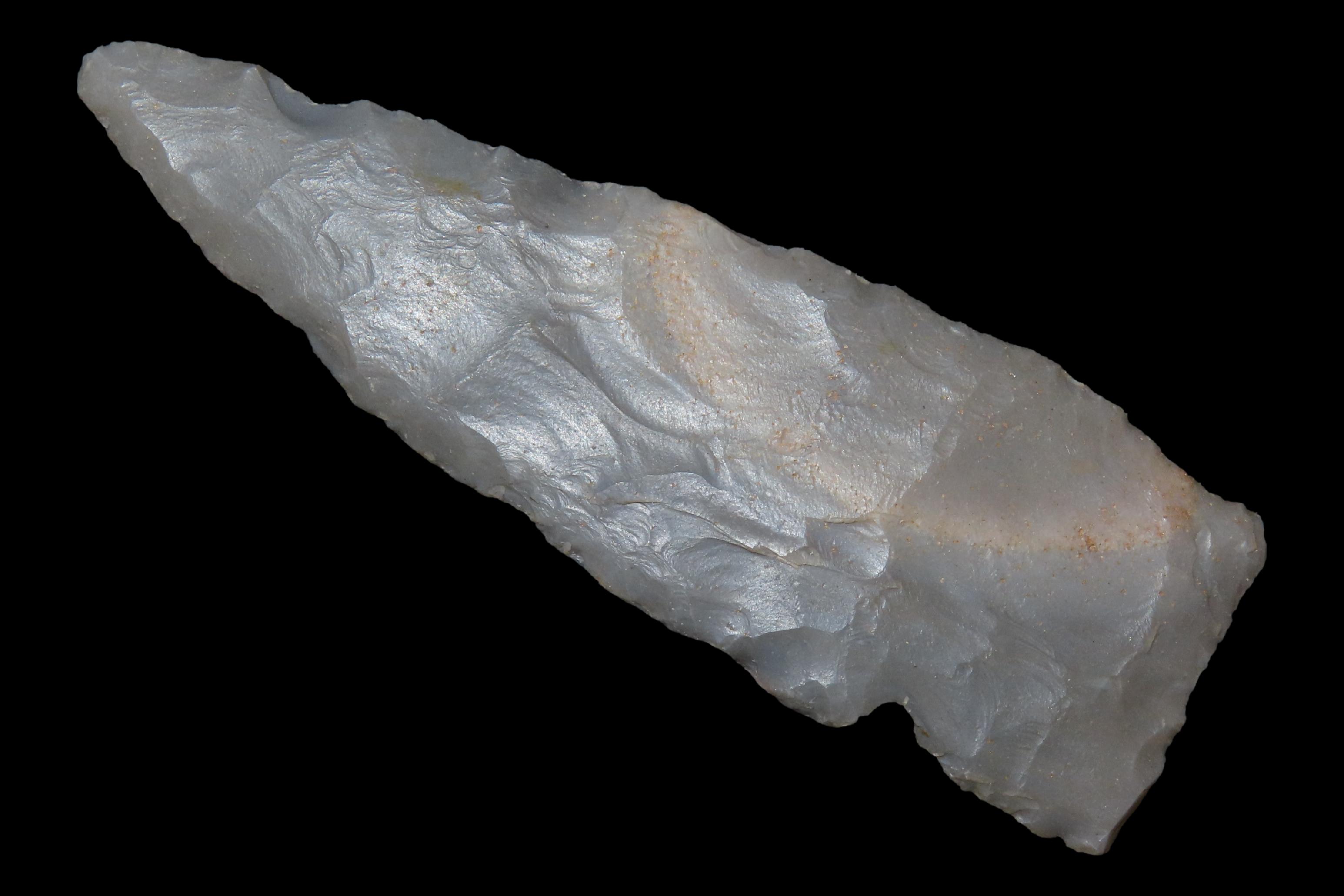 4" Stringtown Lance found near Cincinnati Ohio, made from semi translucent Carter Cave Flint. Very thin and well flaked example.
