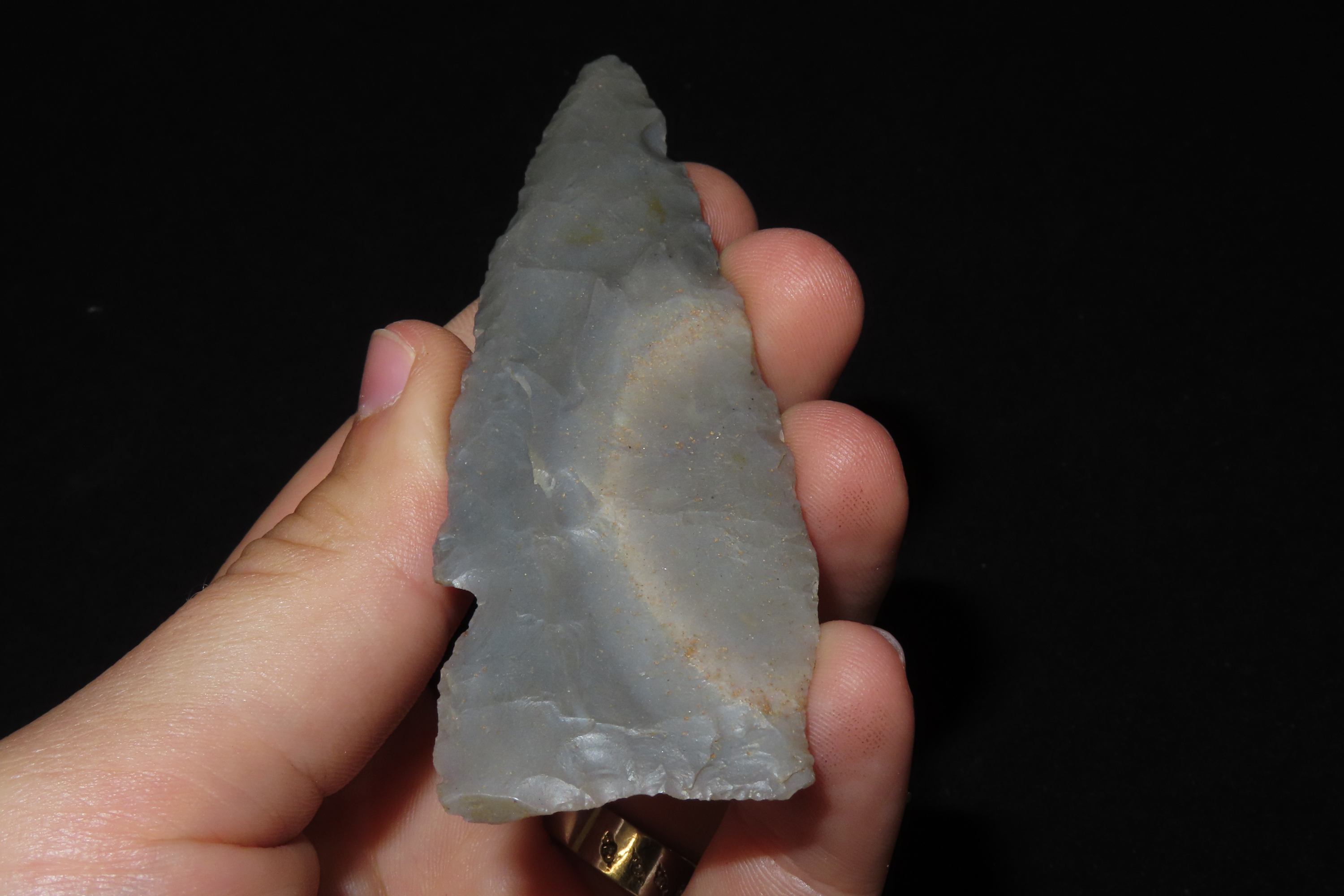 4" Stringtown Lance found near Cincinnati Ohio, made from semi translucent Carter Cave Flint. Very thin and well flaked example.
