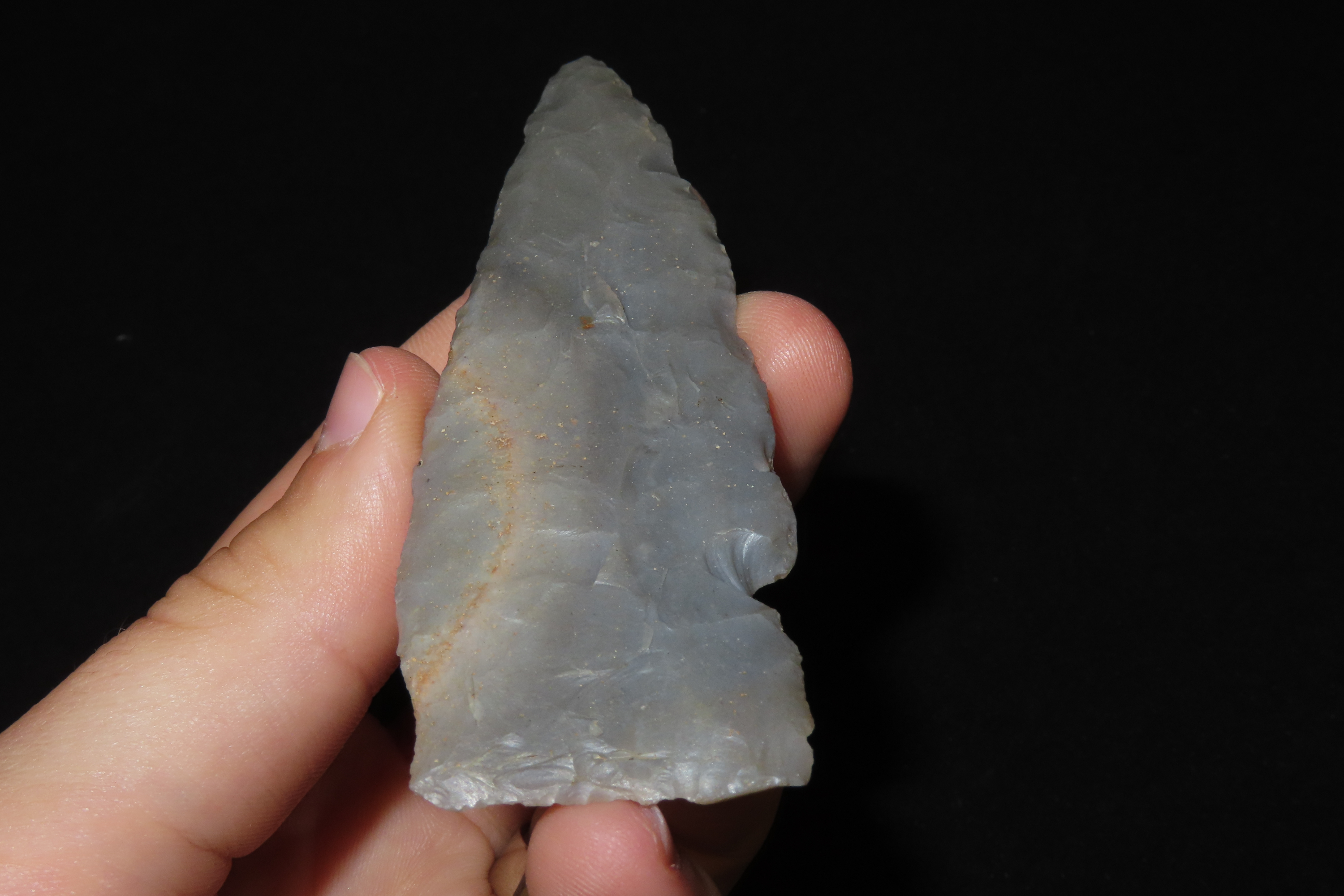 4" Stringtown Lance found near Cincinnati Ohio, made from semi translucent Carter Cave Flint. Very thin and well flaked example.