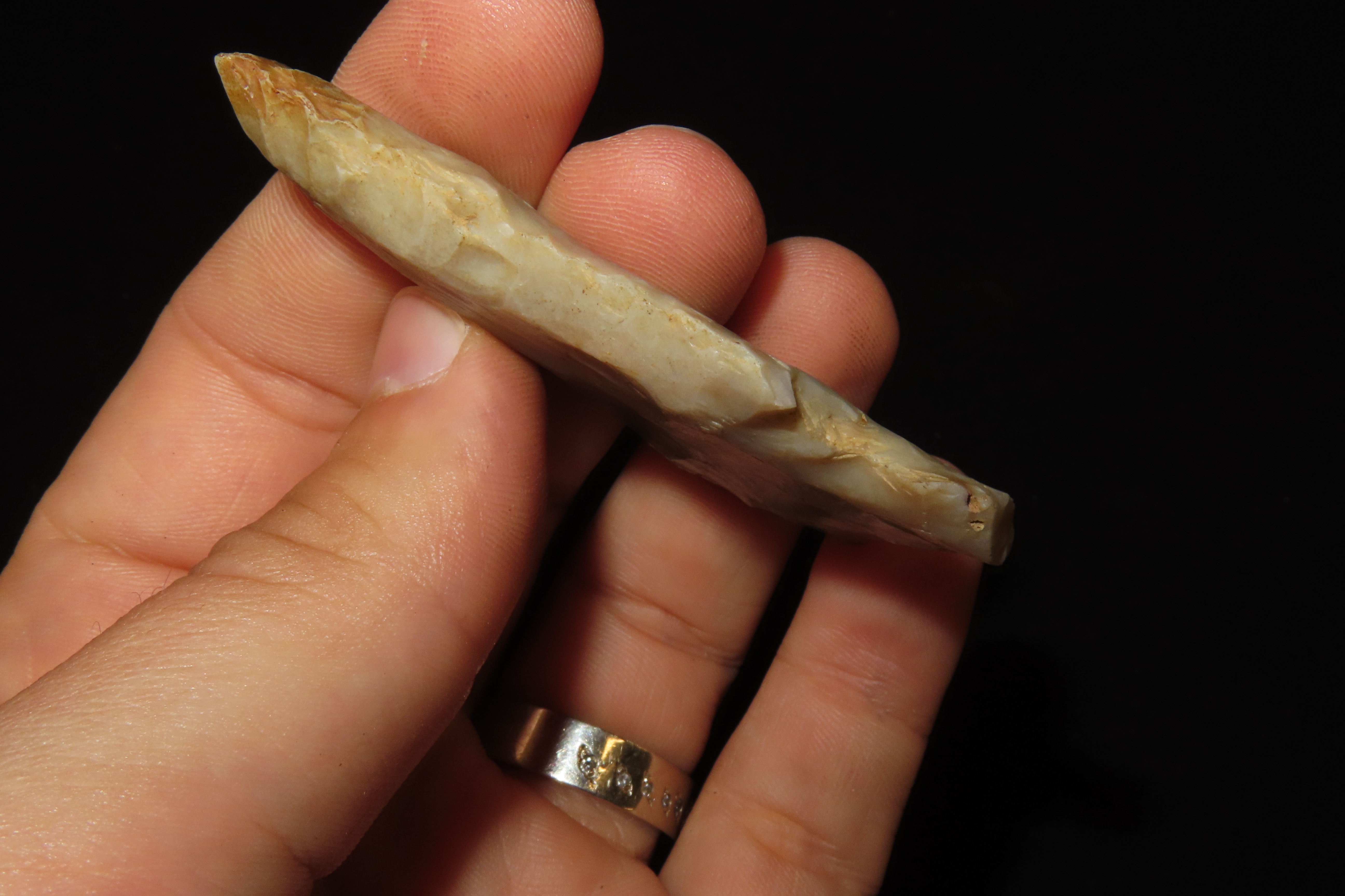 2 1/2" Translucent Flint Ridge Big Sandy found in Richland County Ohio.