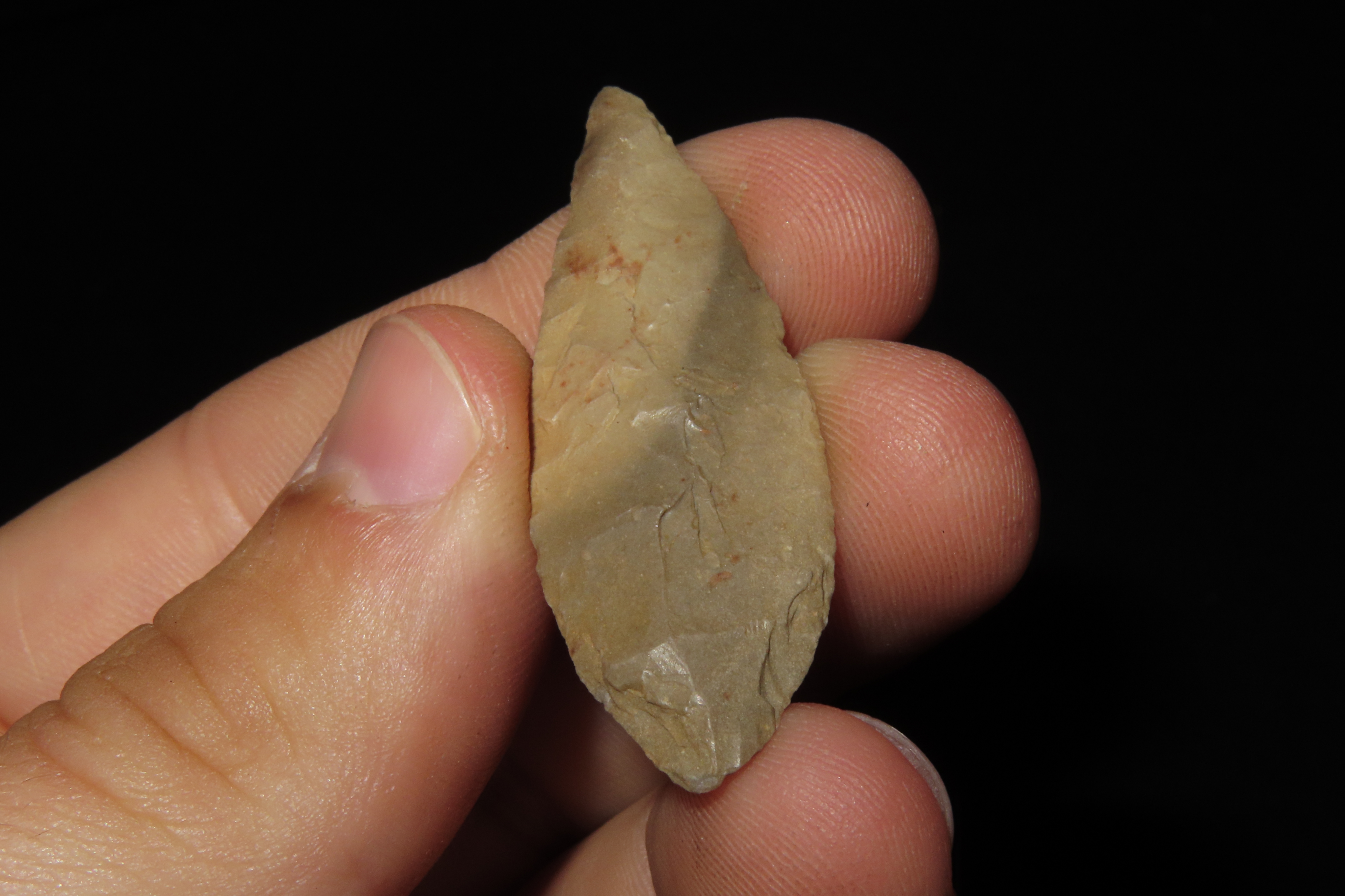 Amazing Nodena Bi-point leaf blade found in Arkansas. Ex Joey Ellis Collection.