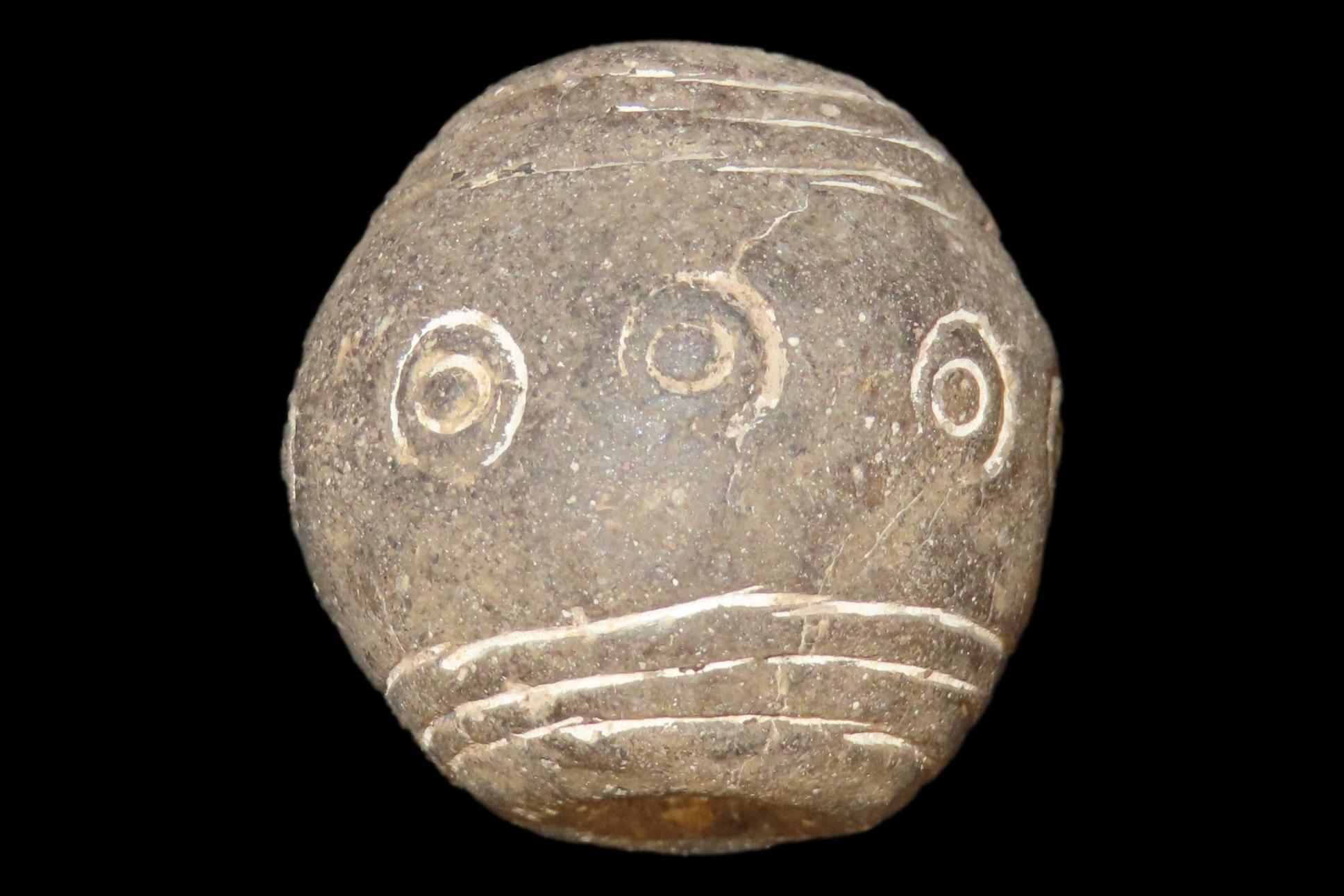 Engraved Pre-Columbian Effigy Clay Bead, Nicely Deigned Example. Mexico.