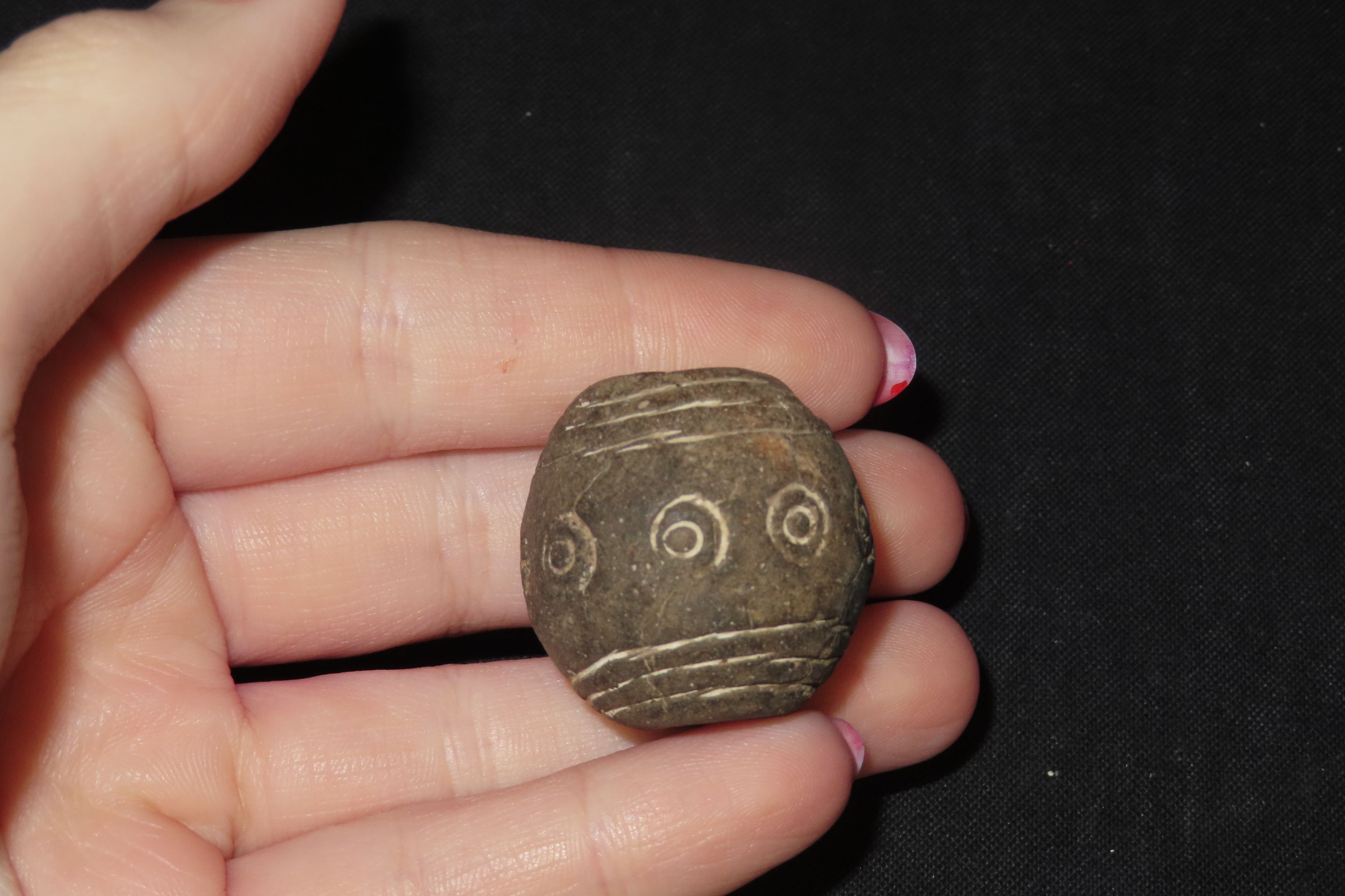 Engraved Pre-Columbian Effigy Clay Bead, Nicely Deigned Example. Mexico.