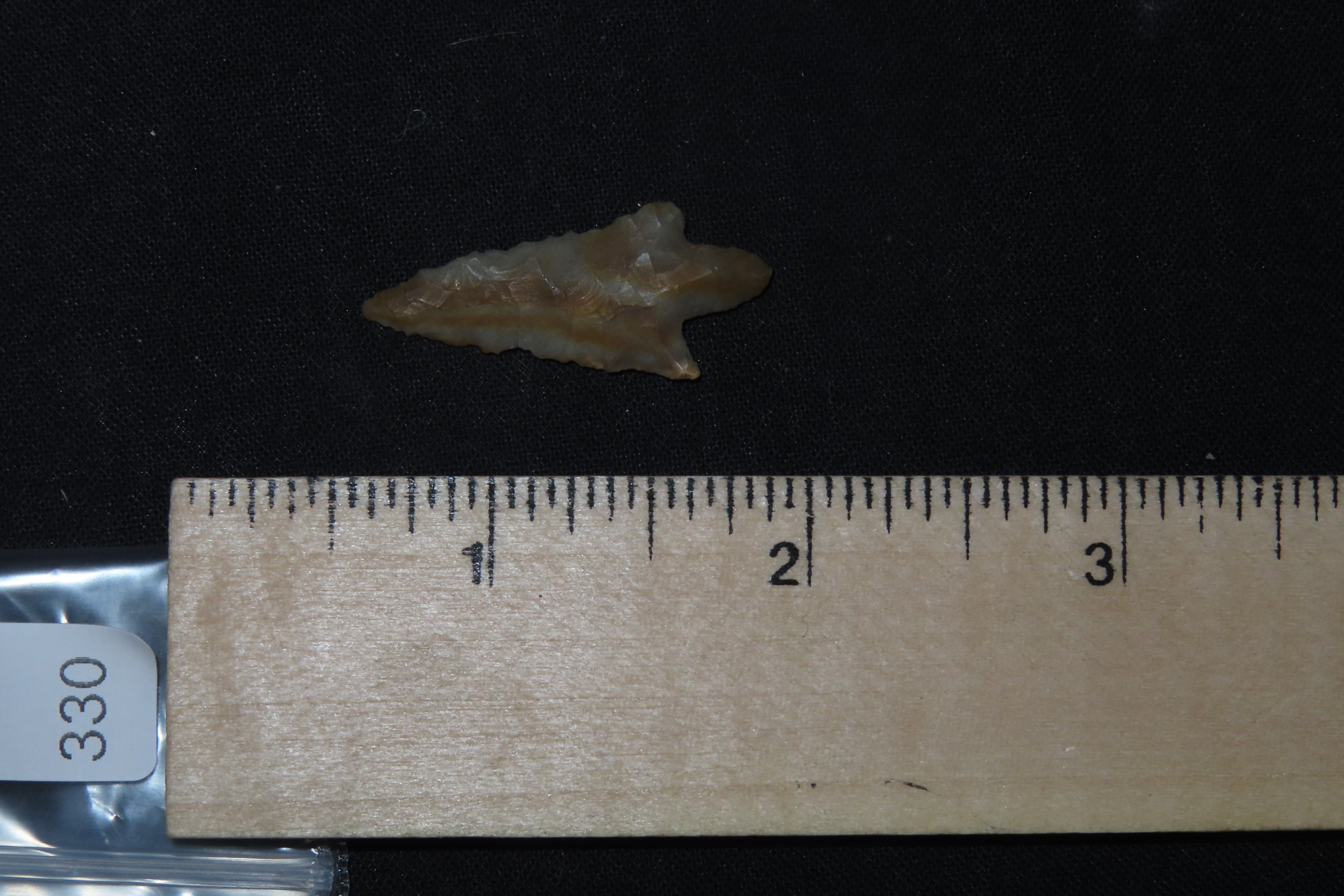 Colorful Perdiz Bird Point / Arrowhead found in Central Texas. Thin and well flaked with Great Color.