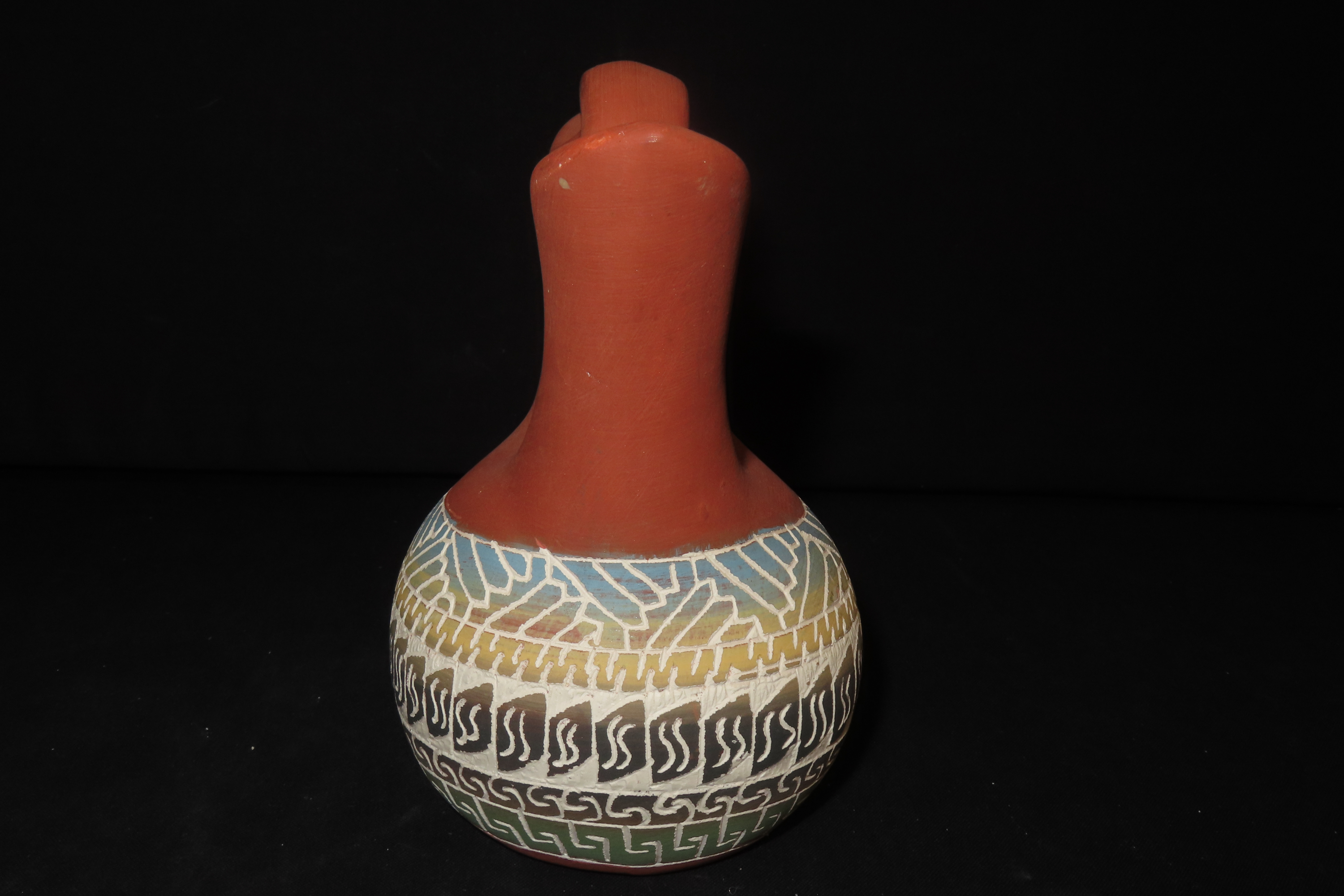 Beautiful Southwest Navajo Indians Pottery Wedding Vase. Original Hand Painted / hand Etched Example. Signed on Bottom.