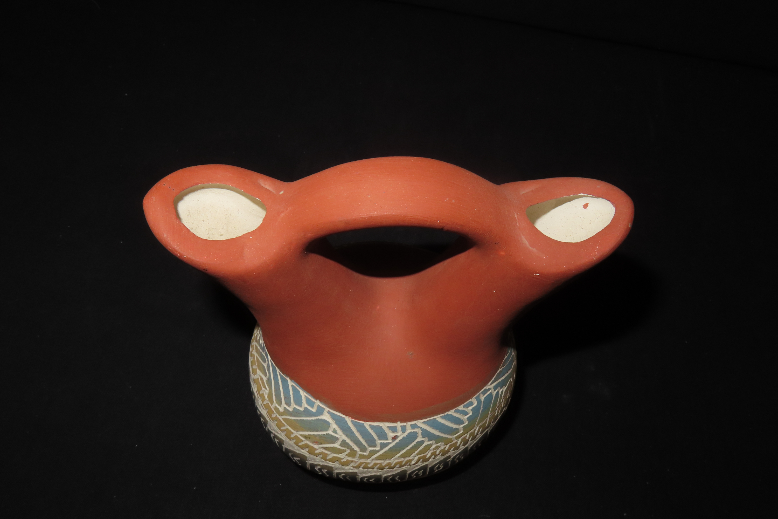 Beautiful Southwest Navajo Indians Pottery Wedding Vase. Original Hand Painted / hand Etched Example. Signed on Bottom.