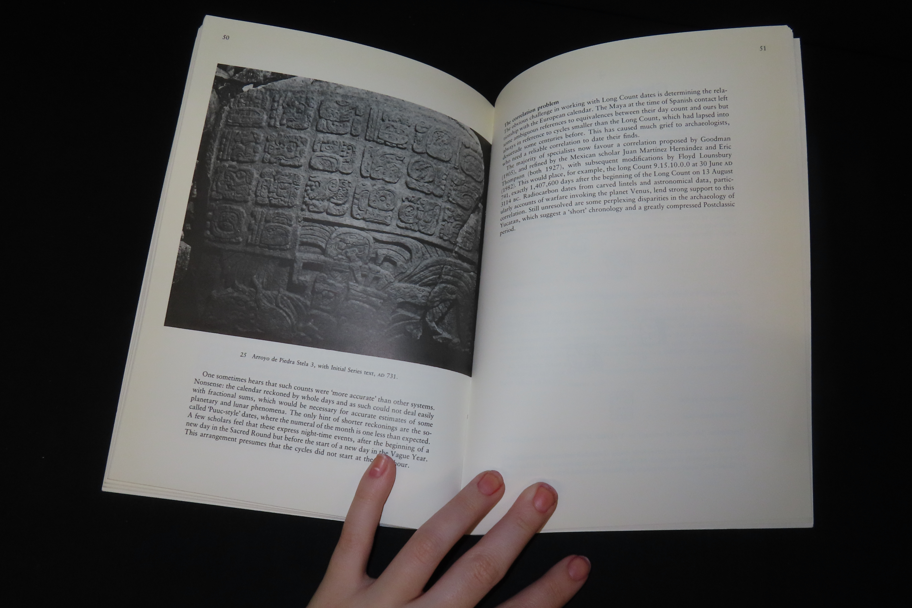 READING THE PAST, MAYA GLYPHS, 64 PAGES TEACHING THE DEFINITIONS OF THE MAYAN ALPHABET, LETTERS, IMAGES, PICTURES, ETC