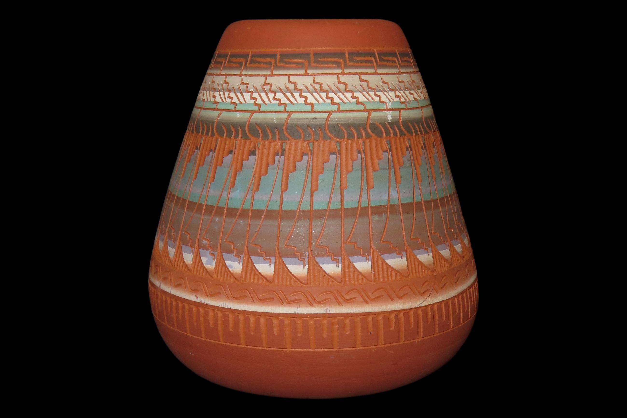 Beautiful Southwest Navajo Indians Pottery Vase / Jar / Bowl. Original Hand Painted / hand Etched Example. Signed on Bottom.