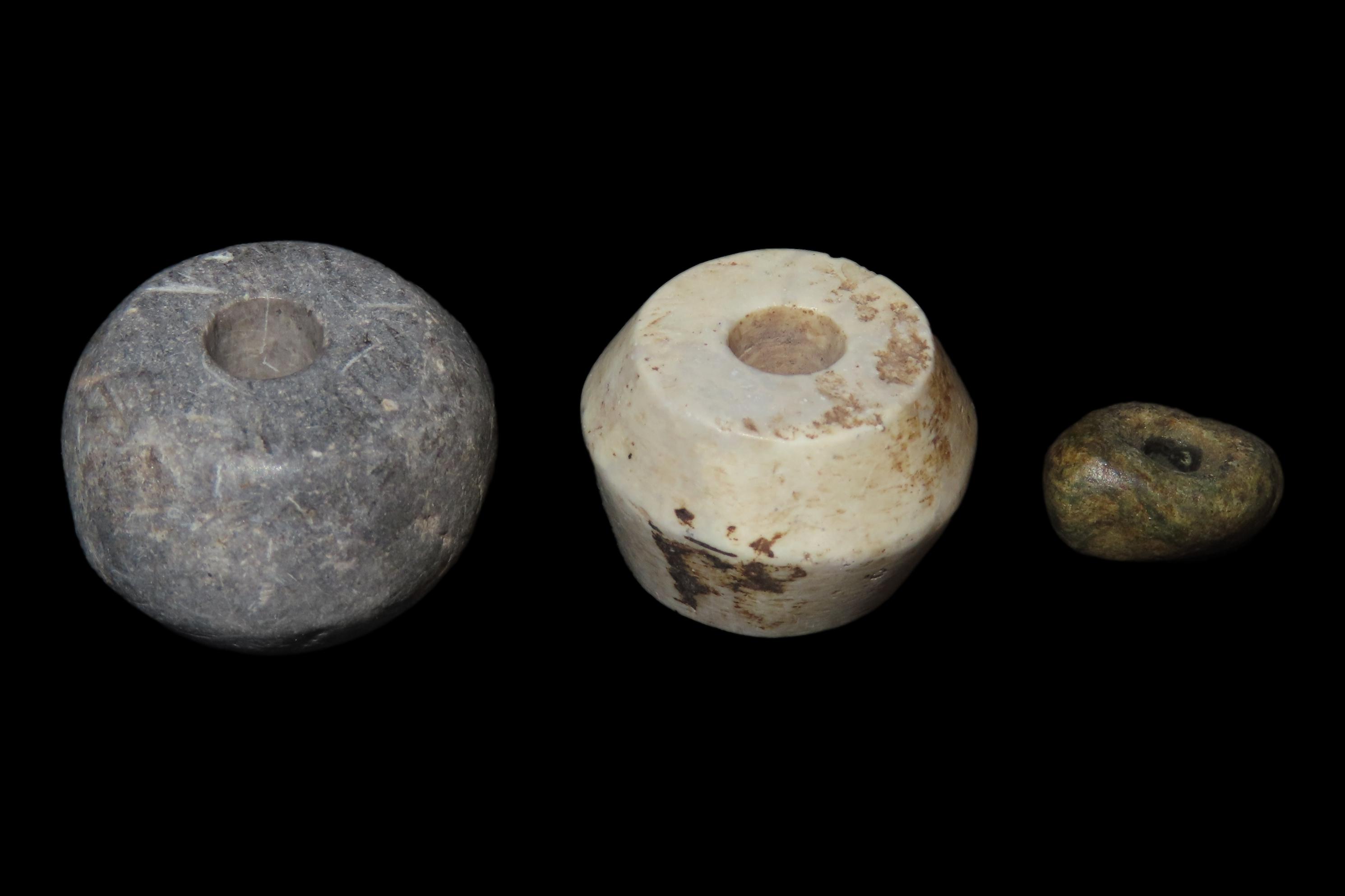 Lot of 3 Pre-Columbian Mayan Stone Beads / Pendant. Guatemala.