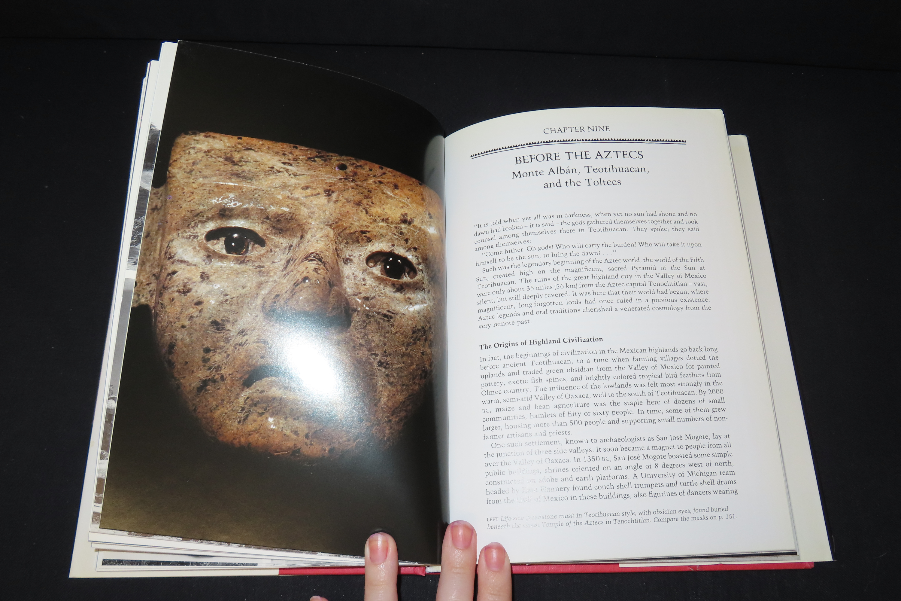 KINGDOMS OF GOLD, KINGDOMS OF JADE, HARDBACK, 260 PAGES. MAINLY DISCUSSES THE MAYA, OLMEC, AZTEC, INCA 180 PICTURES & TONS OF INFORMATION