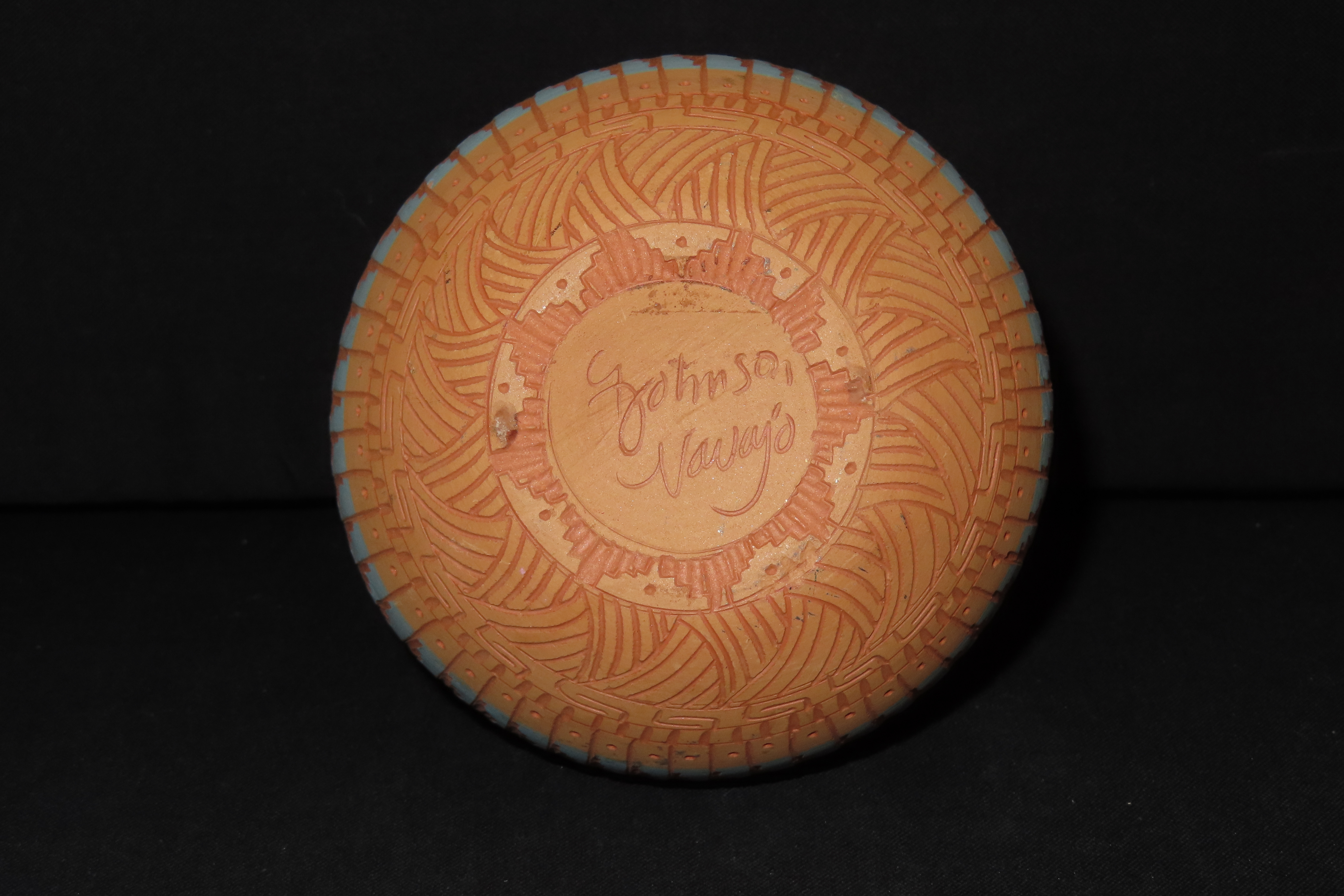 Beautiful Southwest Navajo Indians Pottery Vase / Jar / Bowl. Original Hand Painted / hand Etched Example. Signed on Bottom.