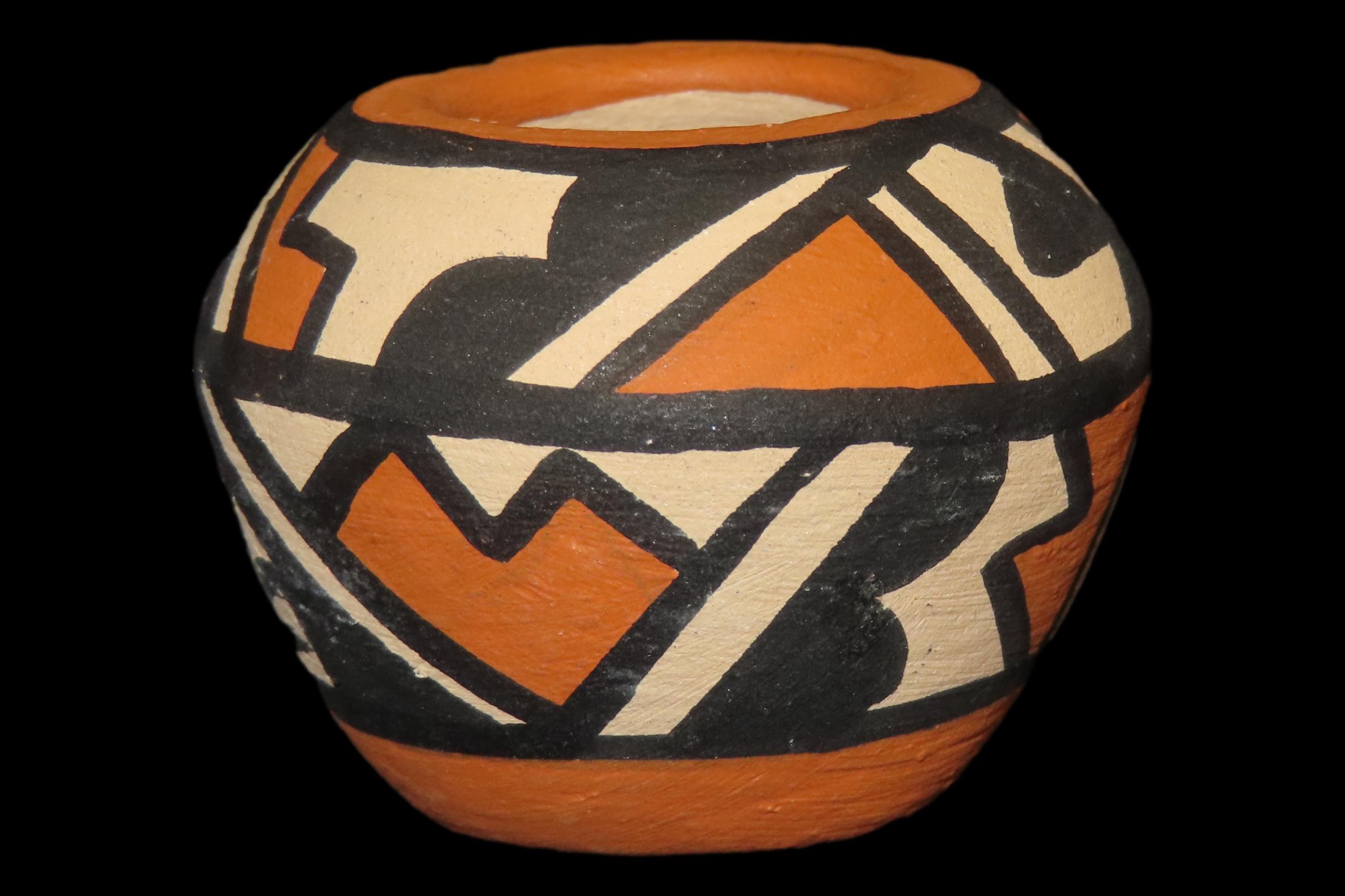 Beautiful Southwest Pueblo / Jemez Indians Pottery Vase / Jar / Bowl. Original Hand Painted Example. Signed on Bottom.