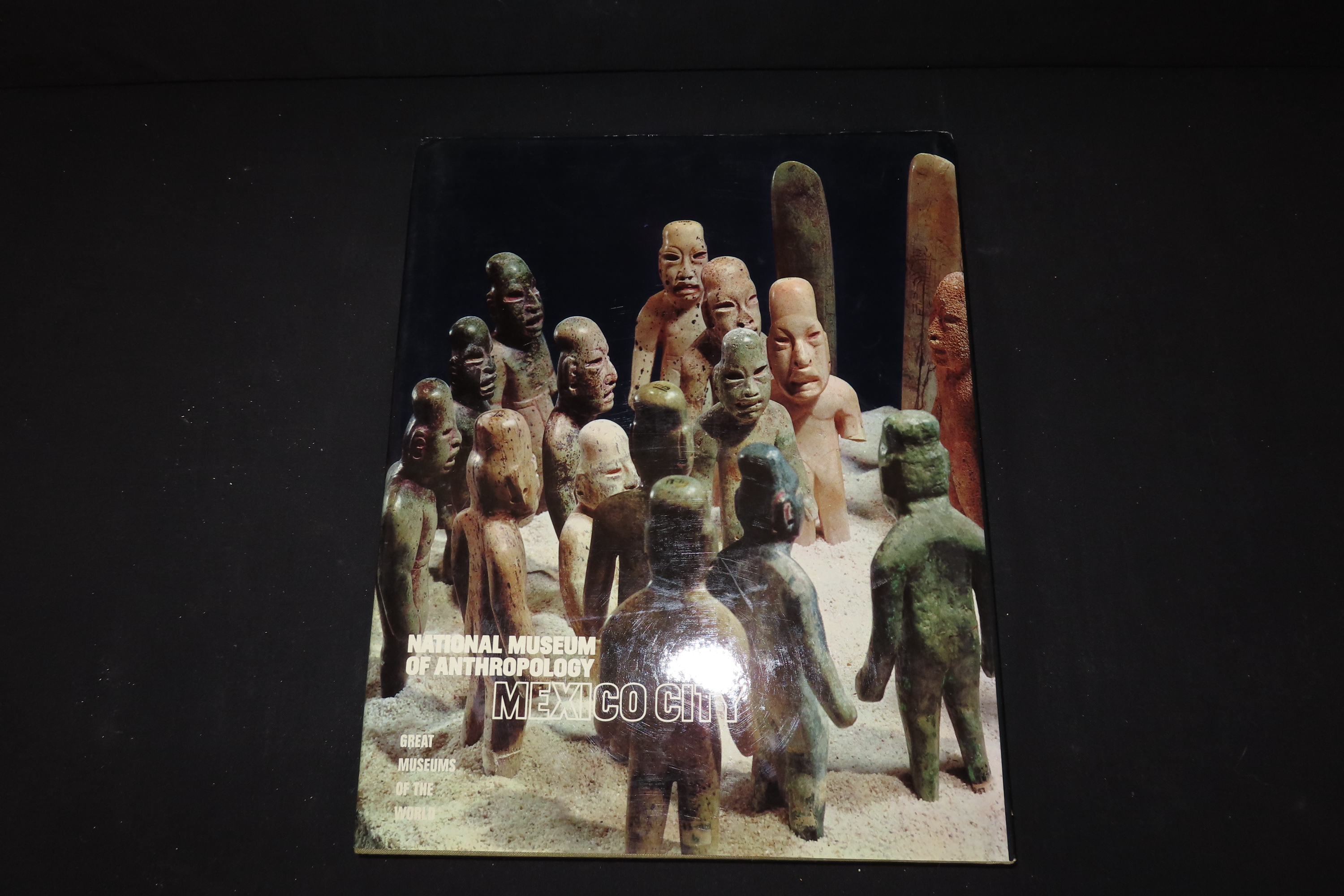 NATIONAL MUSEUM OF ANTHROPOLOGY, MEXICO CITY, HARDBACK, FULL OF GREAT PICTURES & INFO OF PRE-COLUMBIAN ARTIFACTS & RELICS