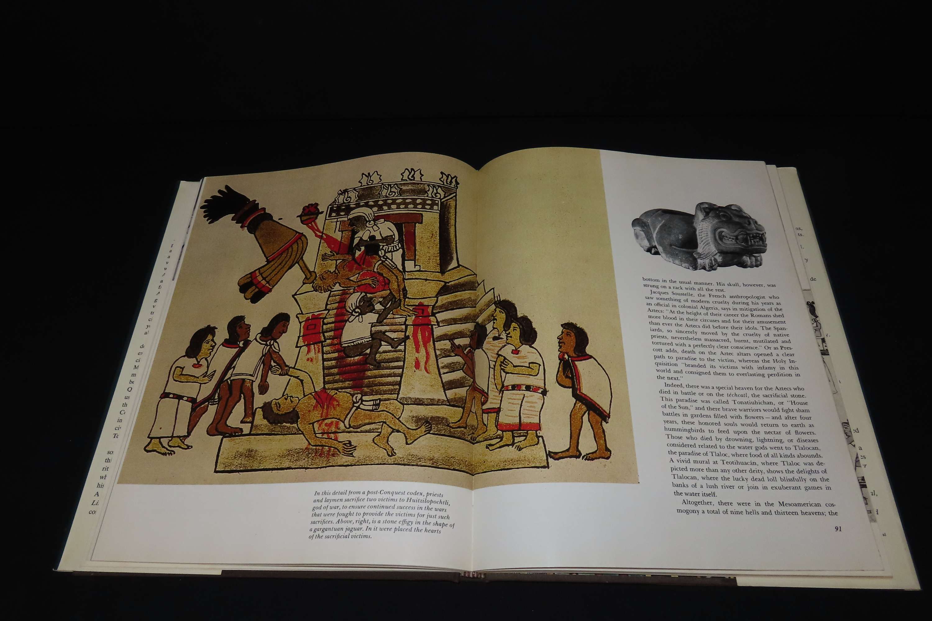 TEOTIHUACAN, HARDBACK 172 PAGES, LOTS OF GREAT PITCURES OF SOME INCREDIBLE ARTIFACTS & OTHER IMAGES FOR THE AREA