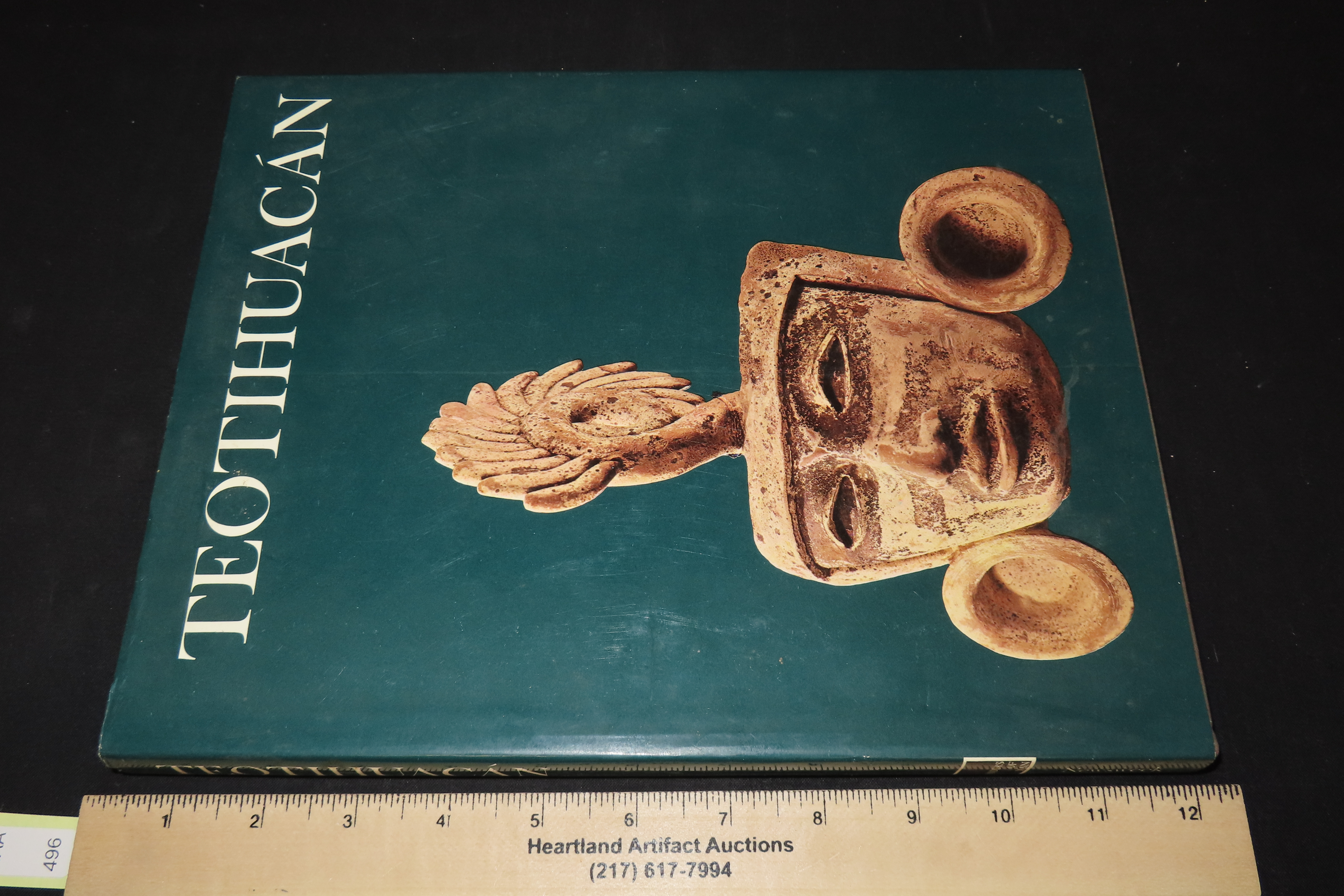 TEOTIHUACAN, HARDBACK 172 PAGES, LOTS OF GREAT PITCURES OF SOME INCREDIBLE ARTIFACTS & OTHER IMAGES FOR THE AREA