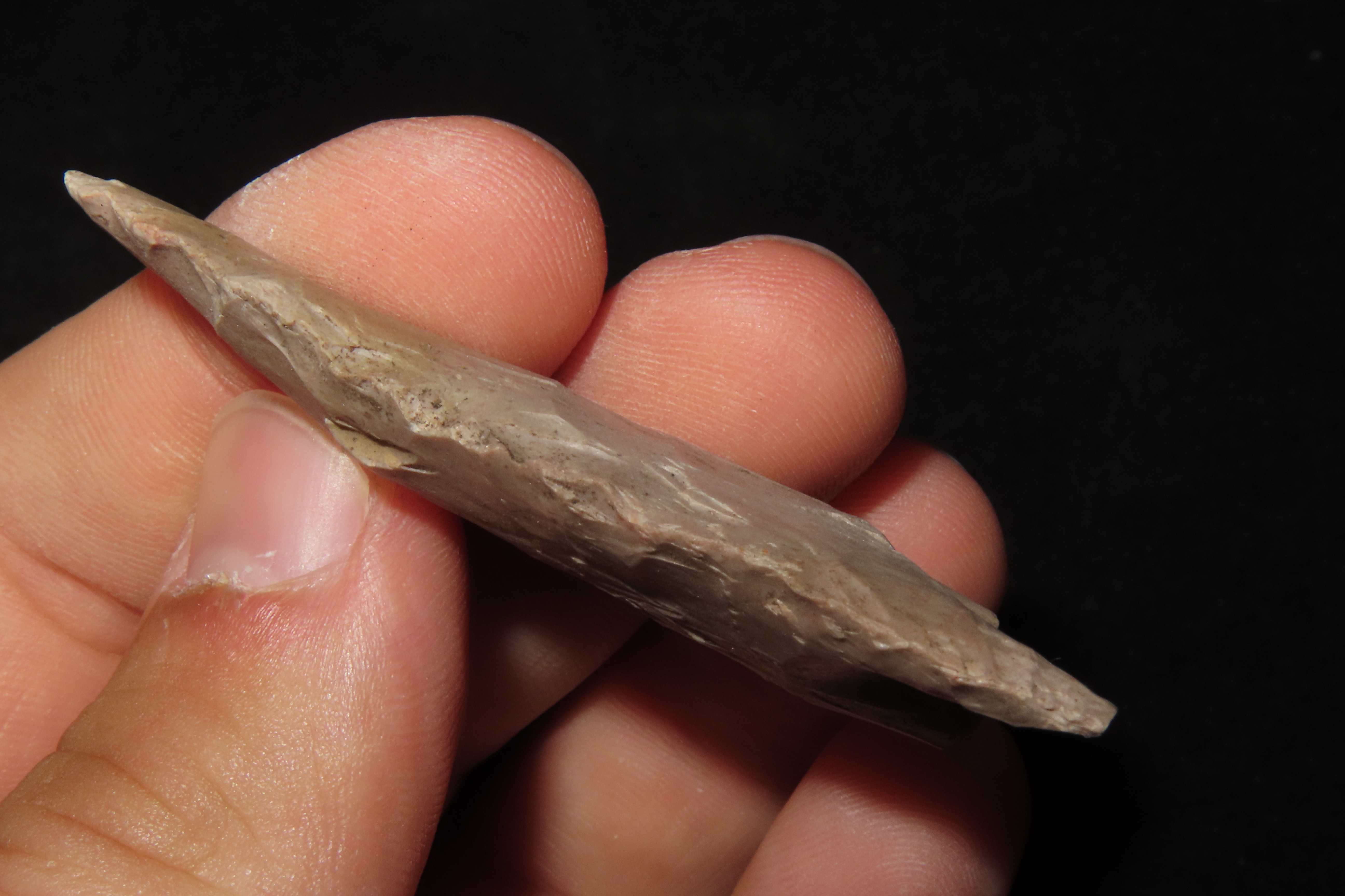 Nice 2 1/4" Rankin found in Wayne County Tennessee. Indian Arrowhead, Artifact.