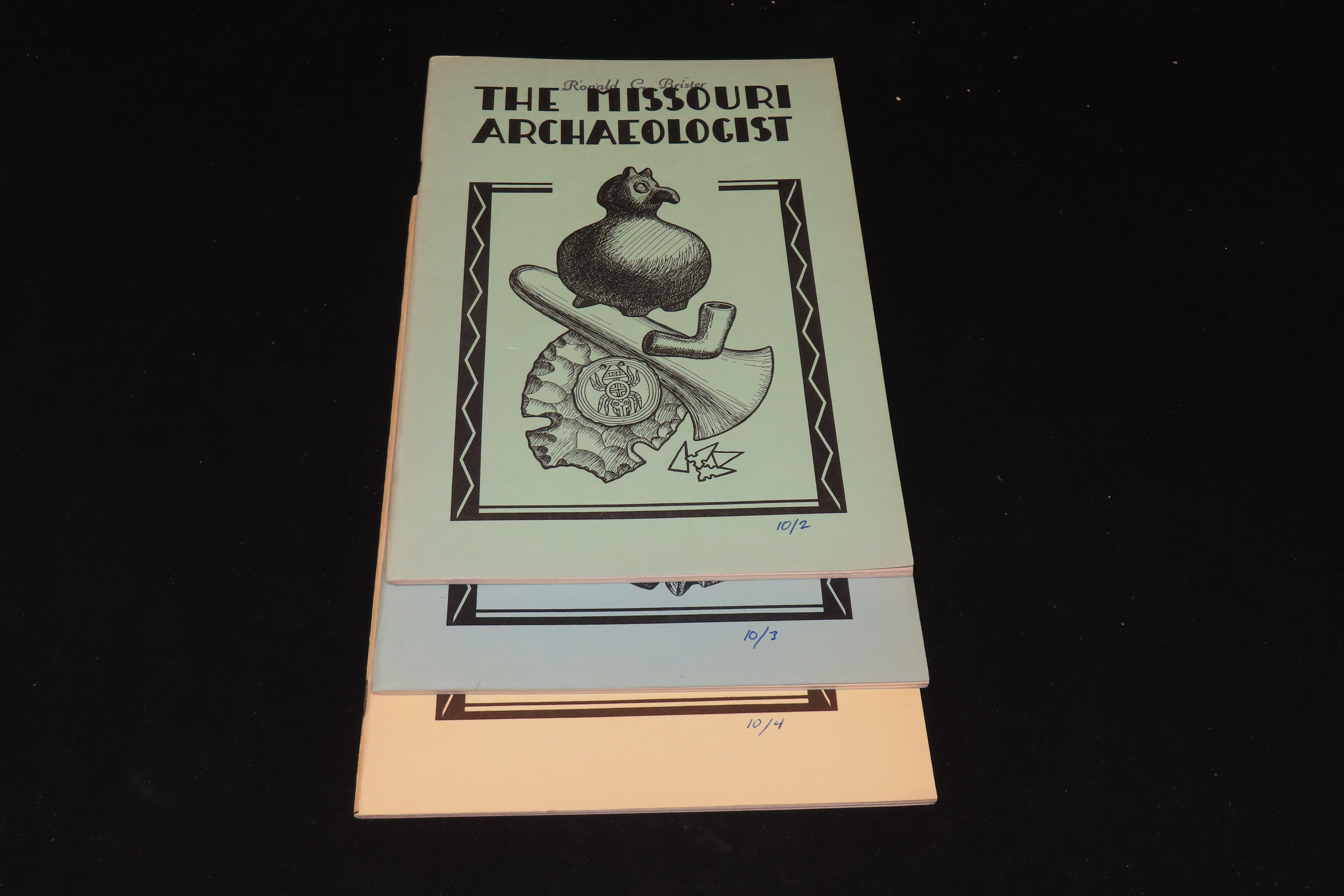 3 Hard to find Early Issues of the Missouri Archaeologist, 1947 & 1948. Full of Pics & Articles on all kinds of Artifacts & Sites.