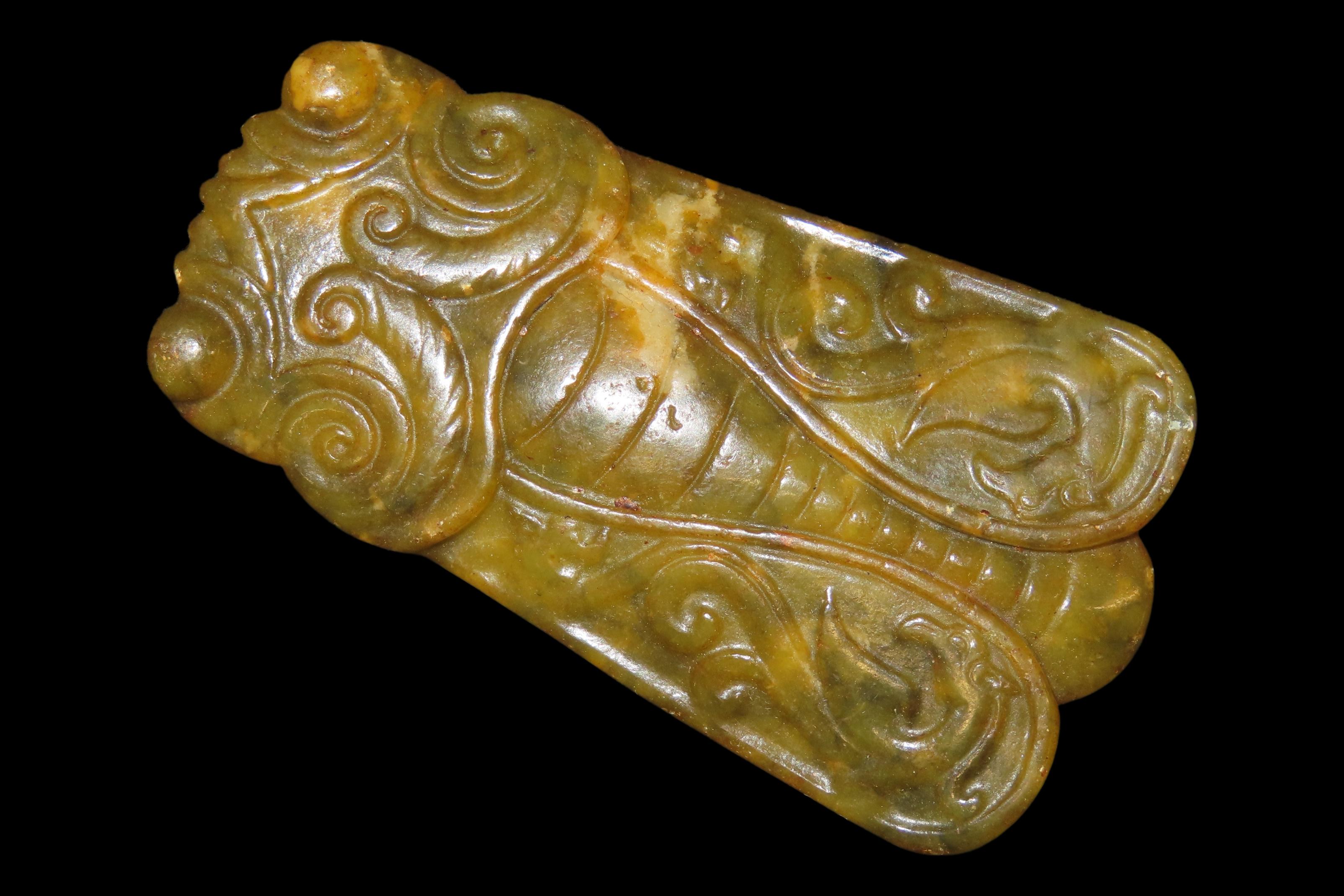 Nice Antique Chinese Hongshan Culture Jade Effigy Pendant, Hand Made Example.