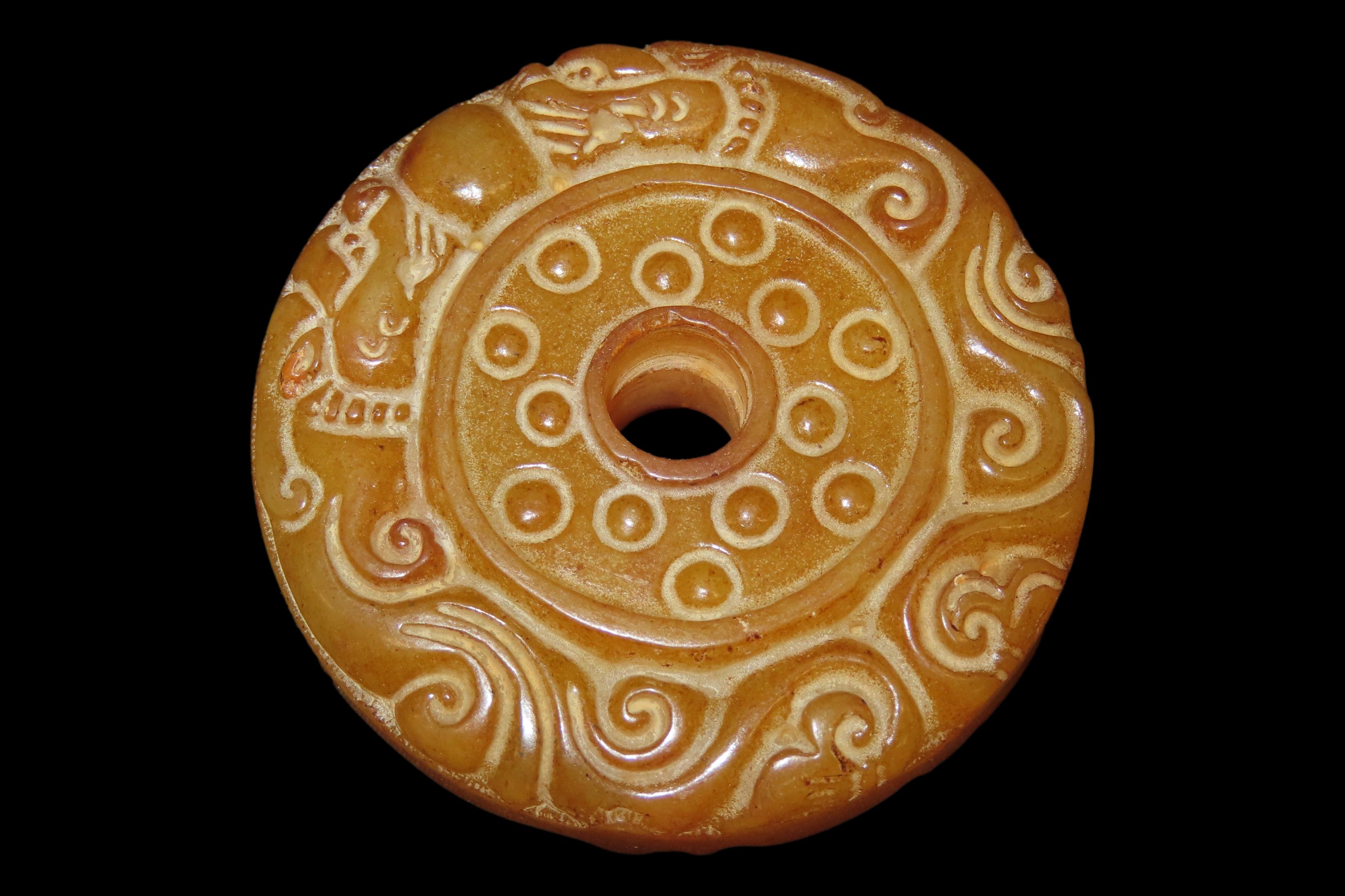 Nice Antique Chinese Hongshan Culture Jade Effigy Pendant, Hand Made Example.