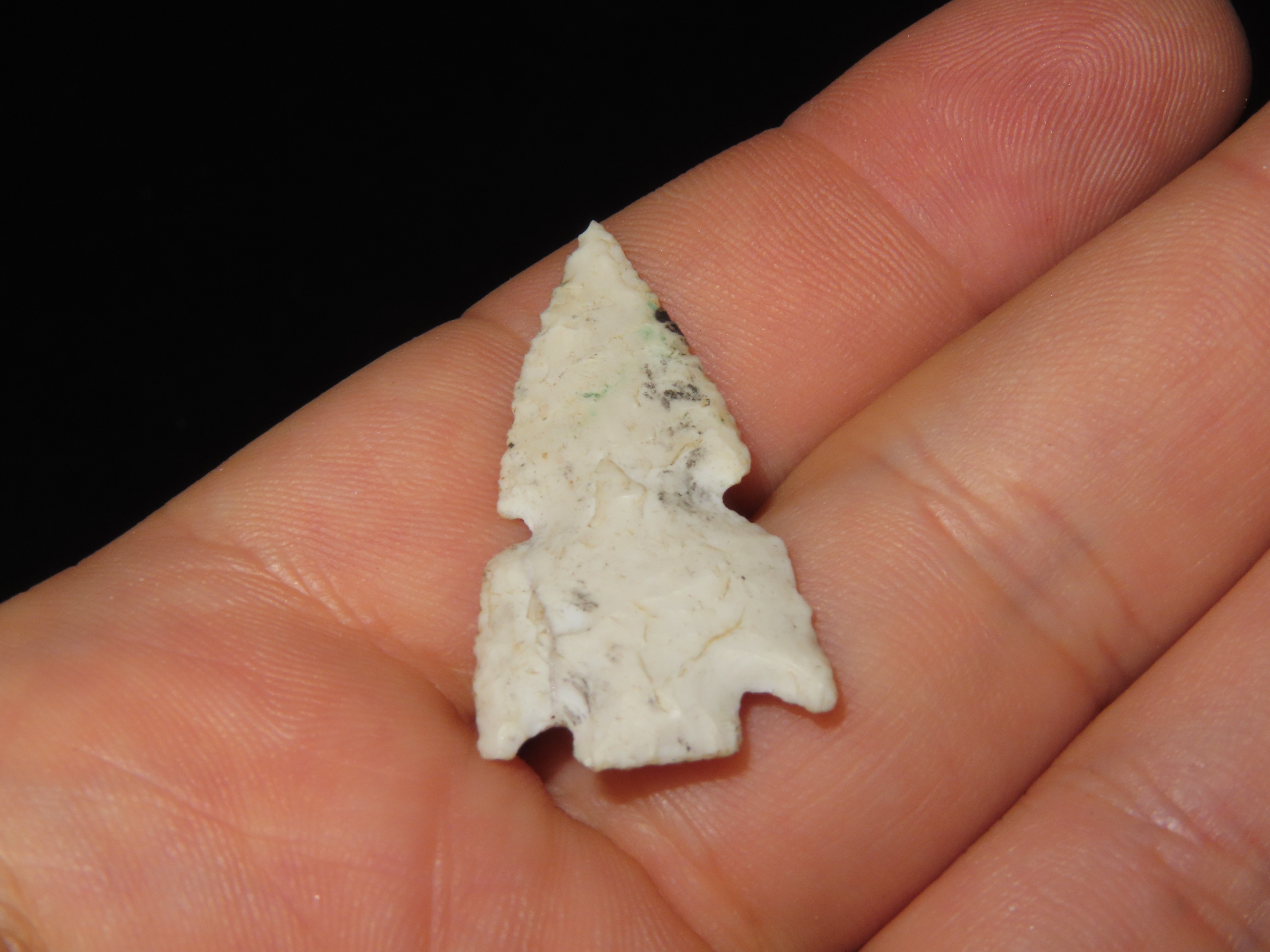 Nice Double Notch Bird Point found in New Mexico. Indian Arrowhead, Artifact.